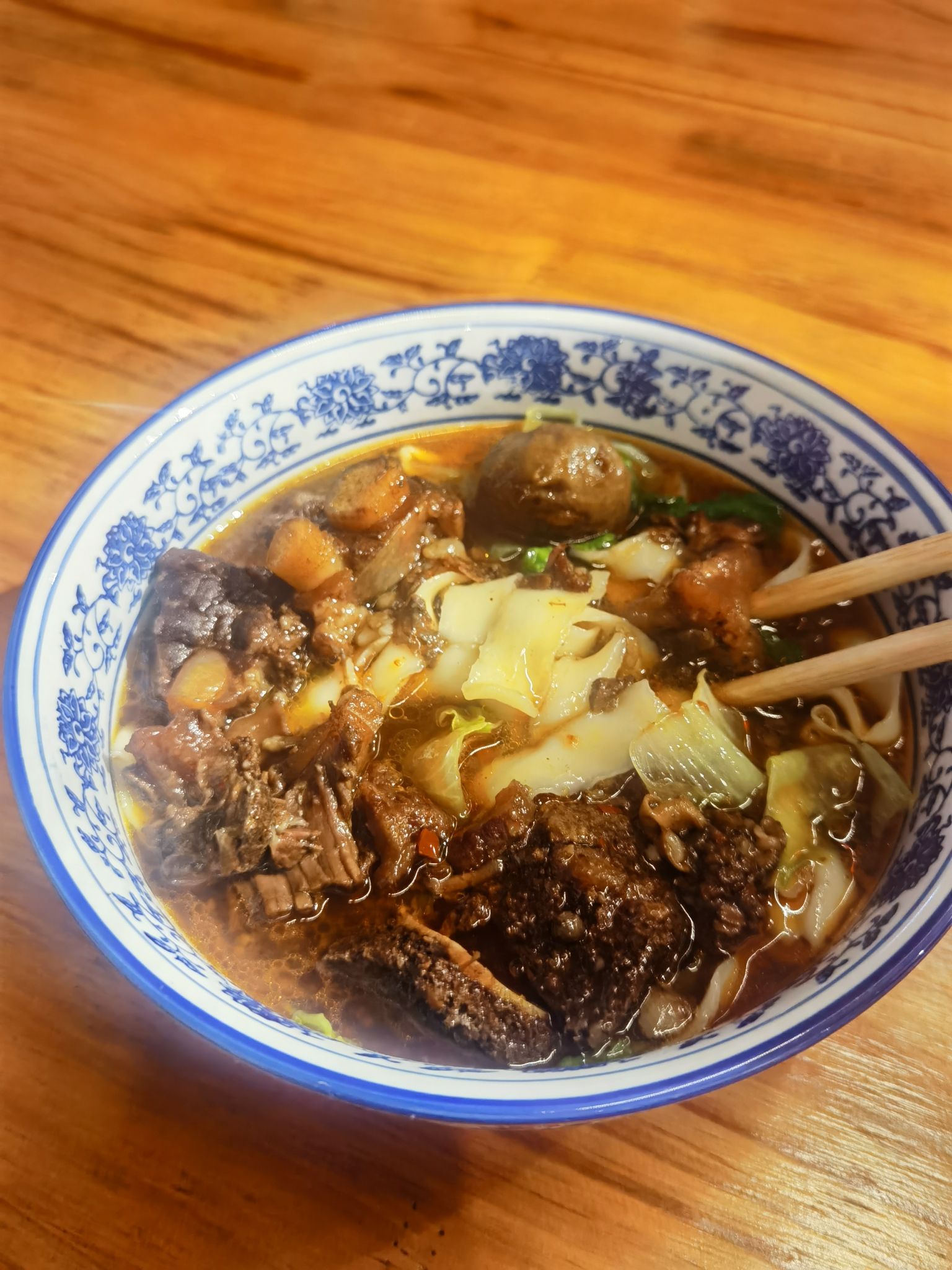 犁桥水镇圆楼餐厅