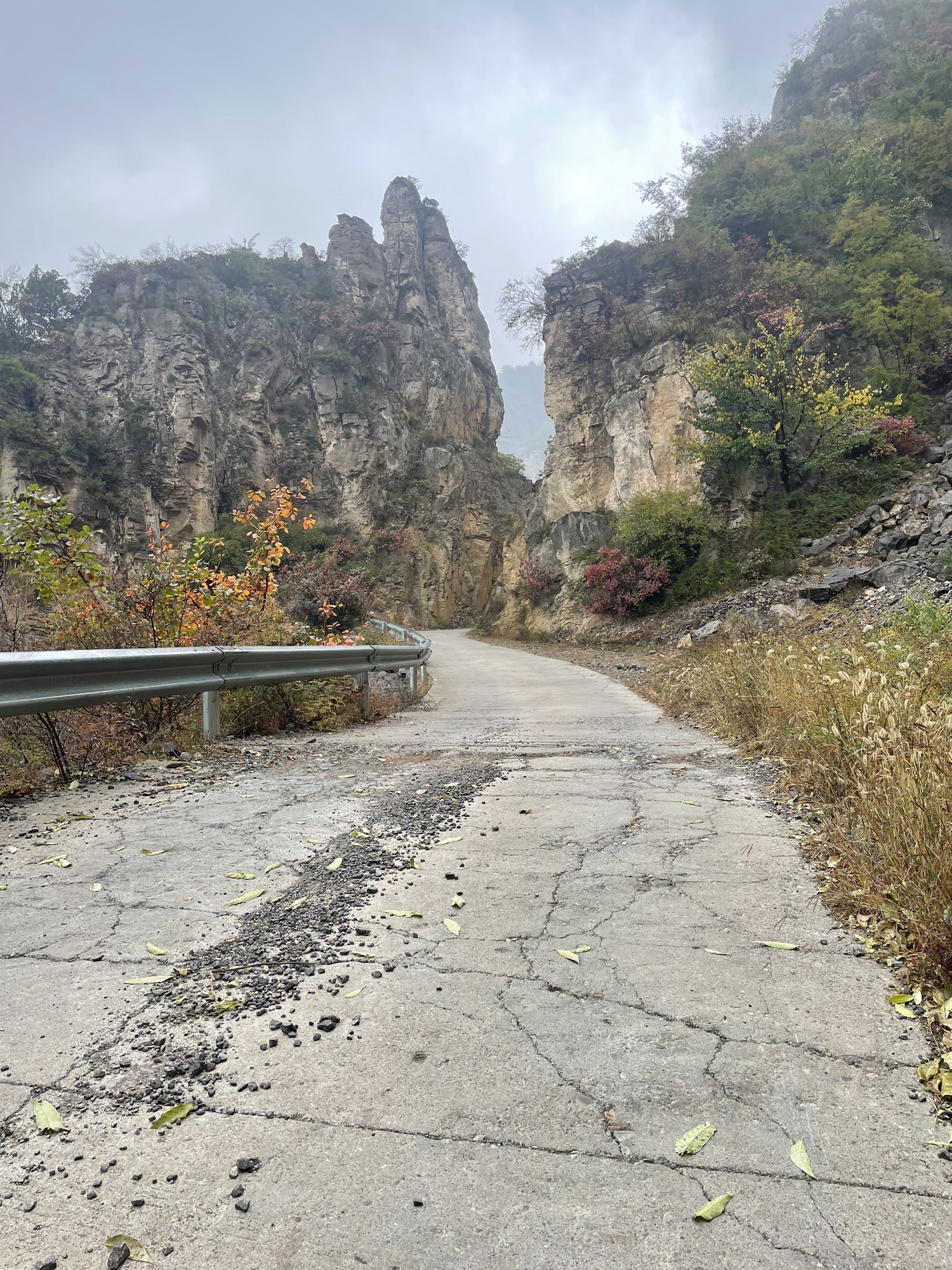 天路巅峰旅行图片 1