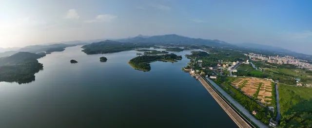 显岗水库观景台旅行图片 1