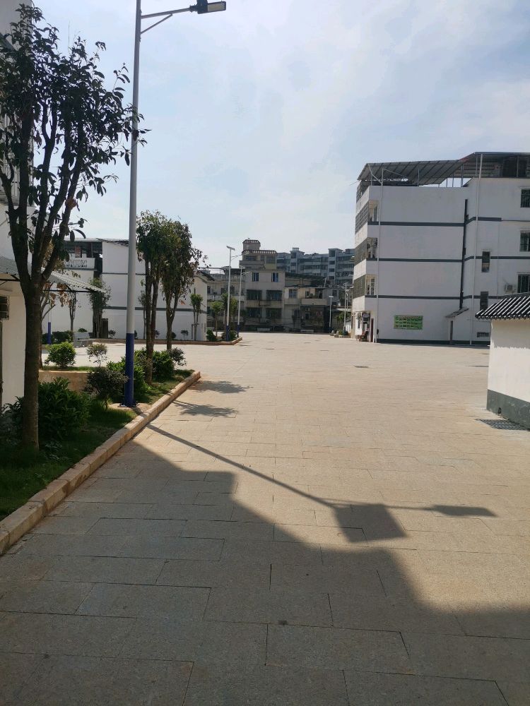 韶关市浈江区五里亭皇岗村文化广场