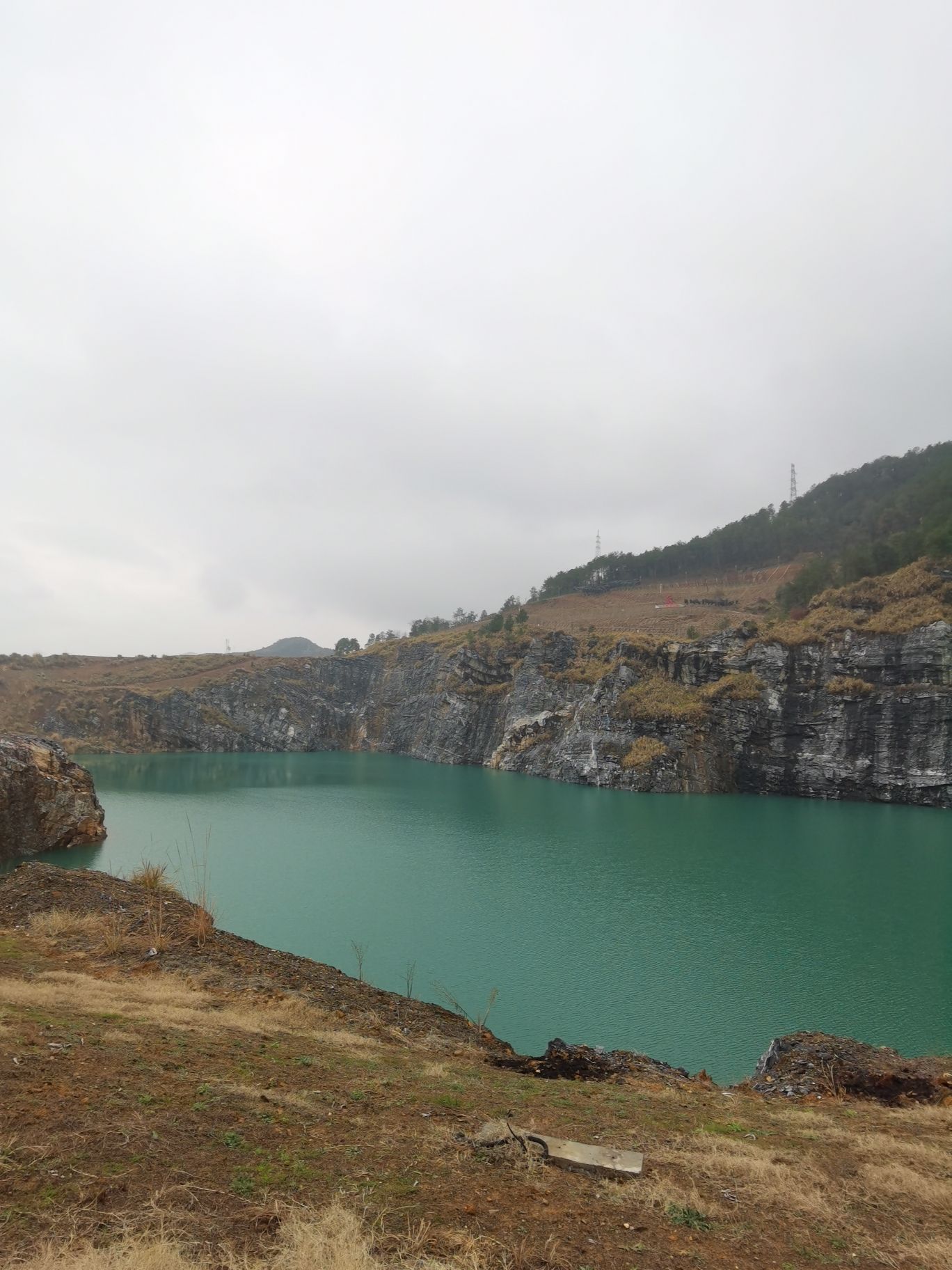 起凤山矿坑公园旅行图片 3