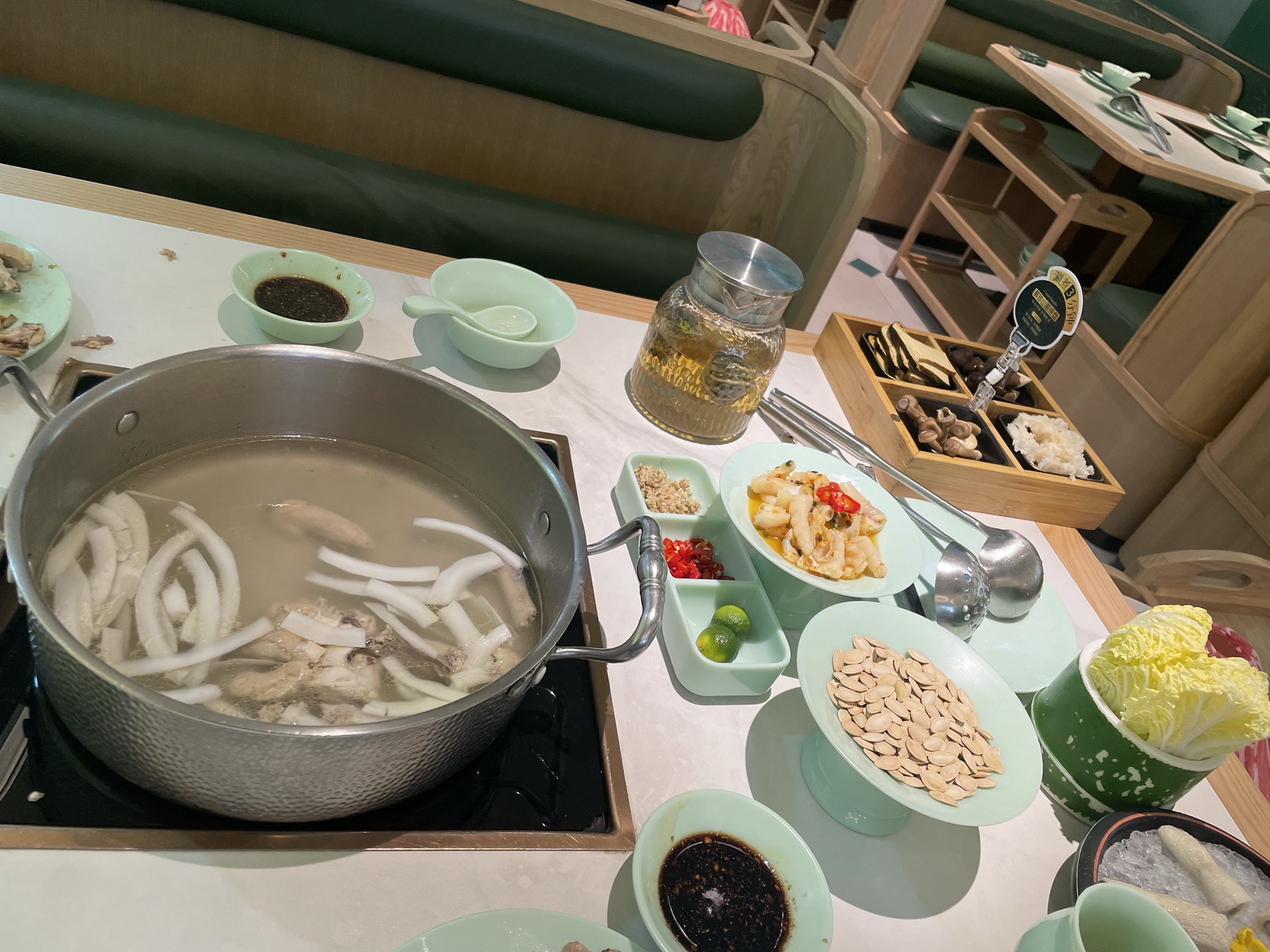 四季椰林椰子鸡(1号港湾城店)