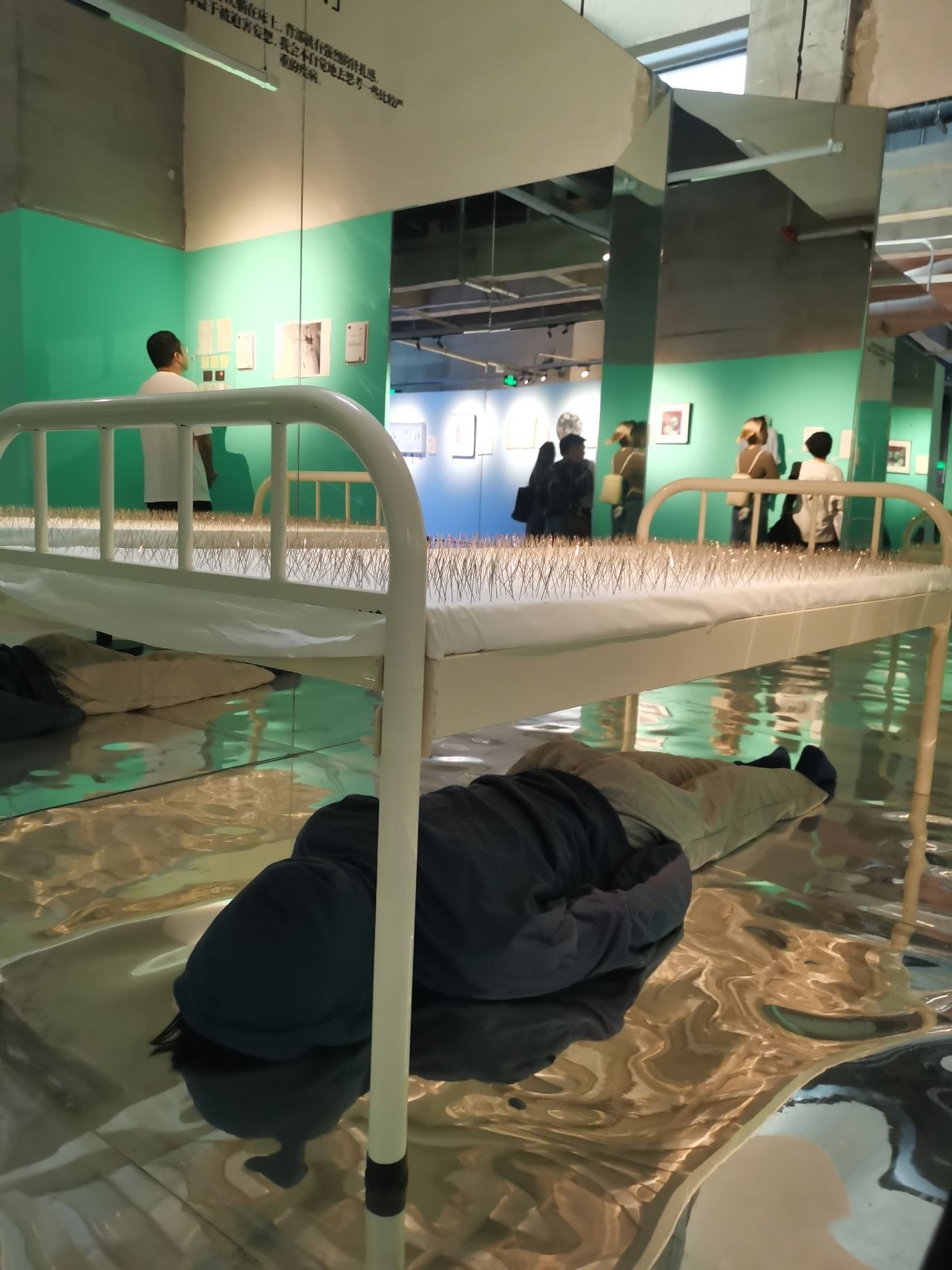 黑色博物馆旅行图片 3