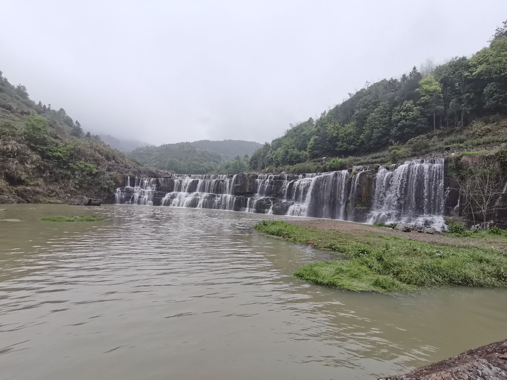 雪溪瀑布旅行图片 2