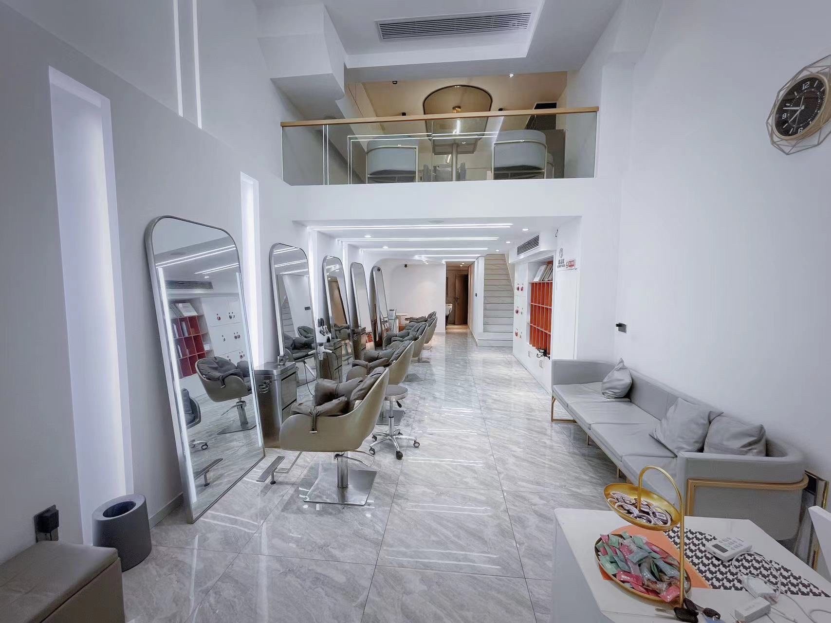 UN Hair发型设计(水游城店)