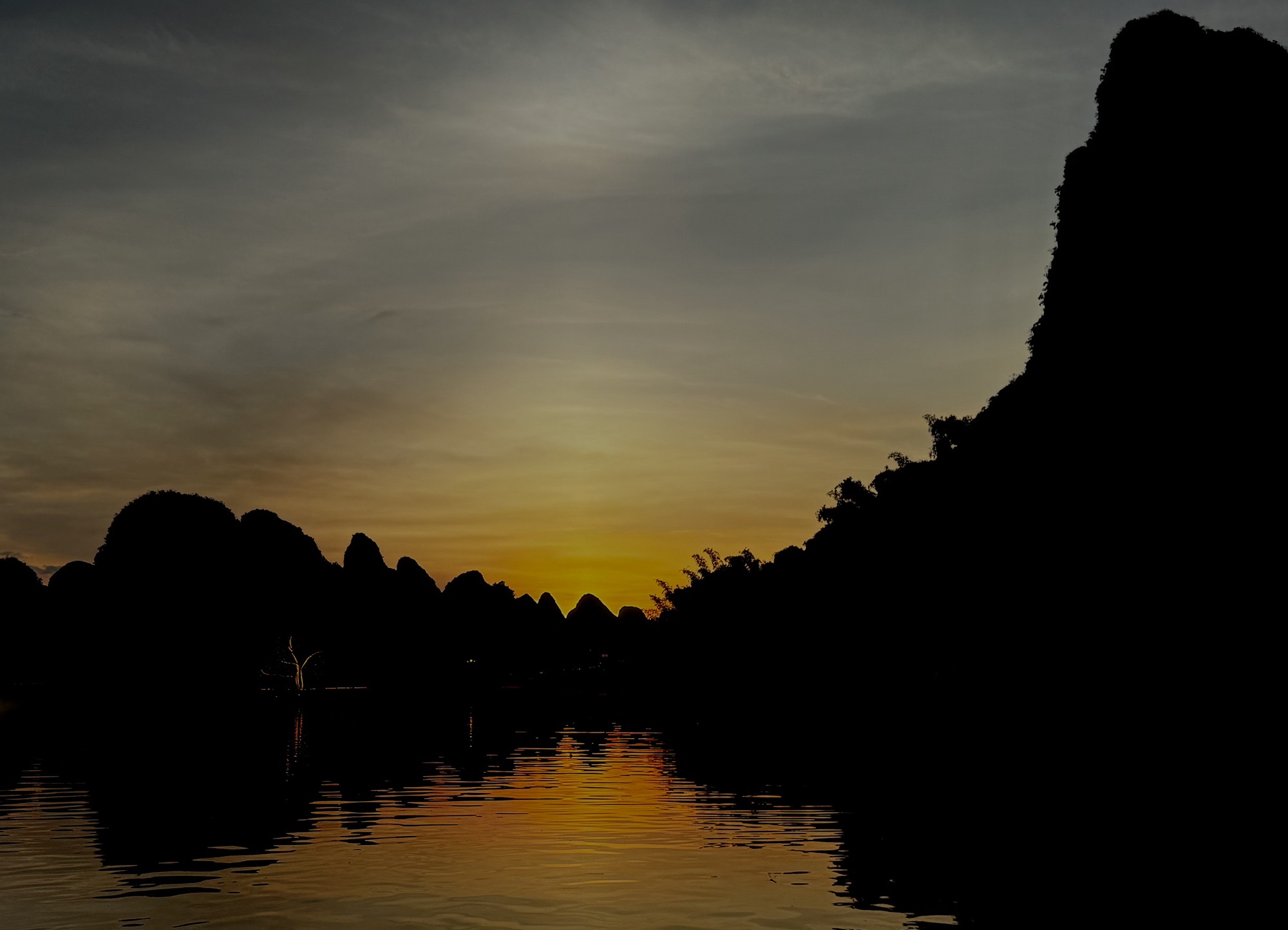 遇龙河夜游旅行图片 1