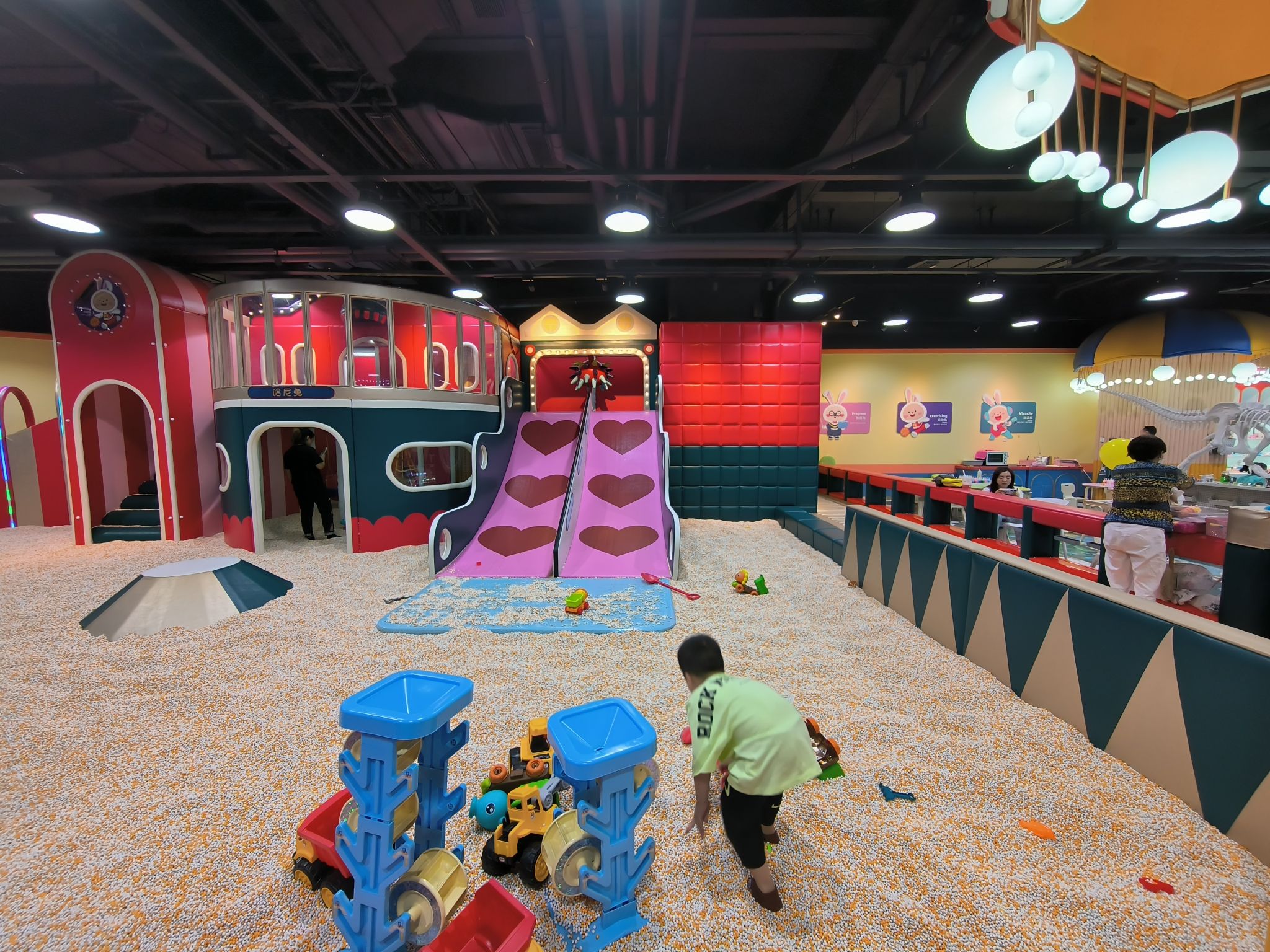 场地封面-洋洋童趣乐园(旭辉Cmall店)