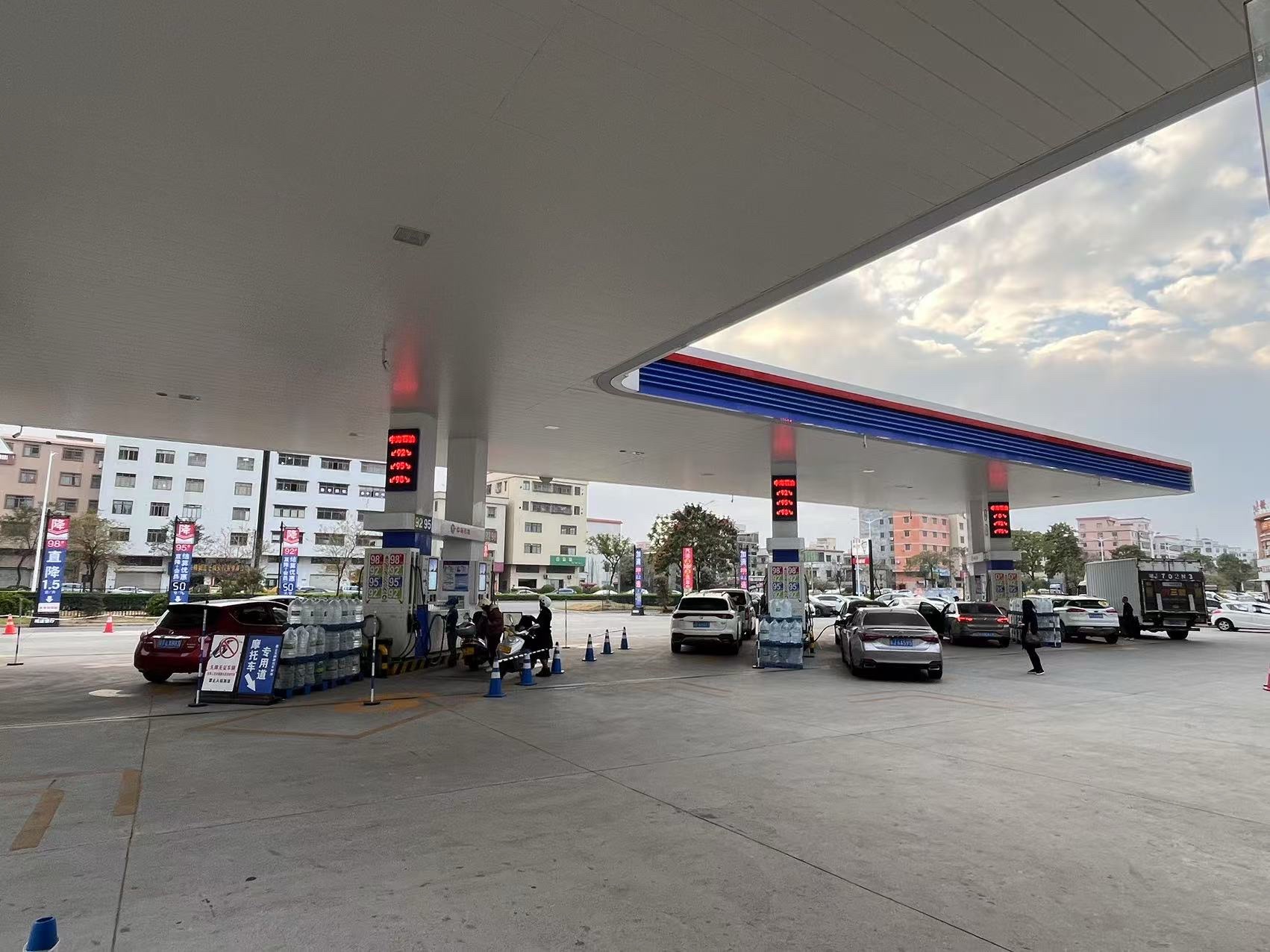 中海石油连海加油站