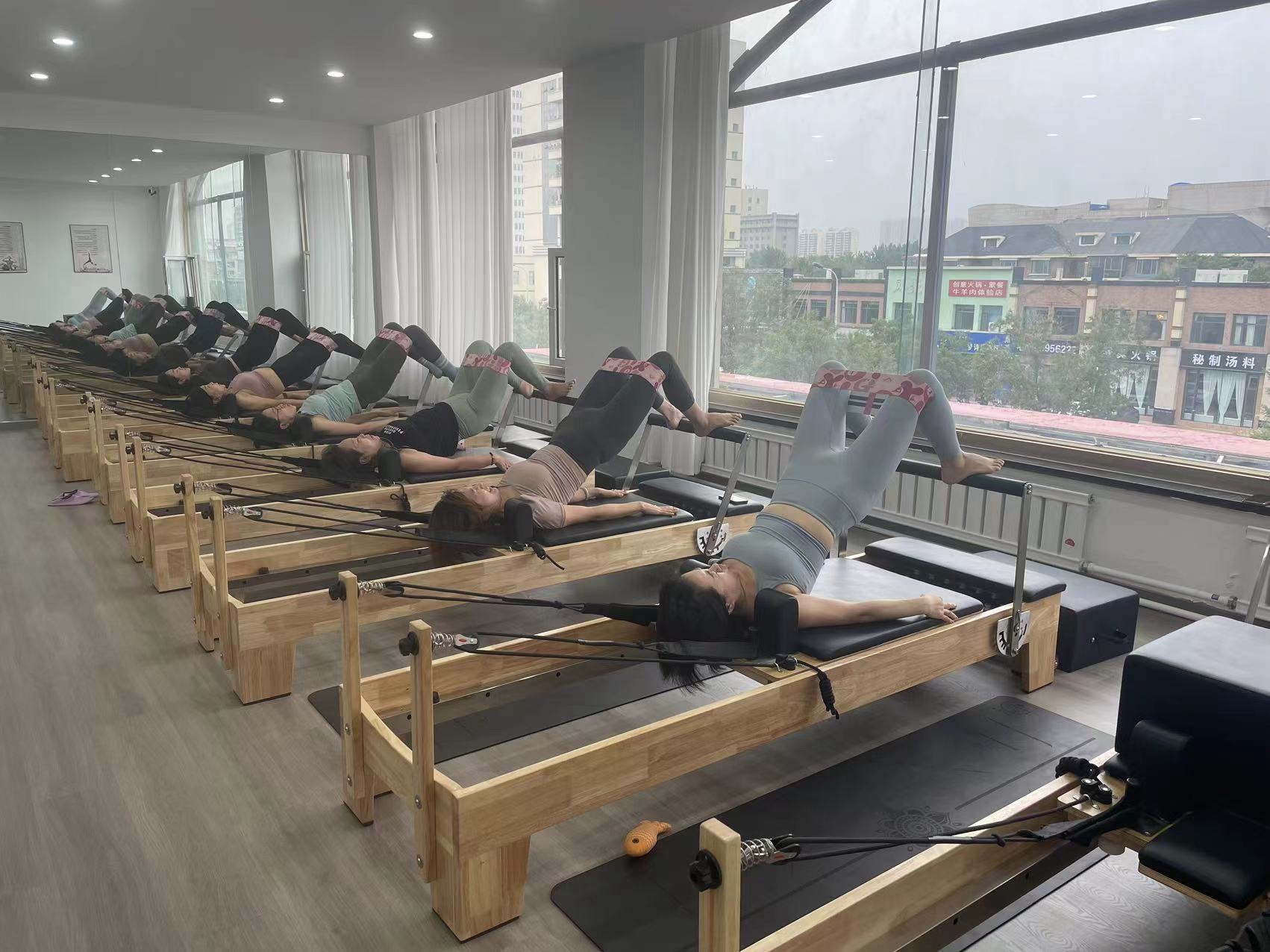 沐汐普拉提瑜伽