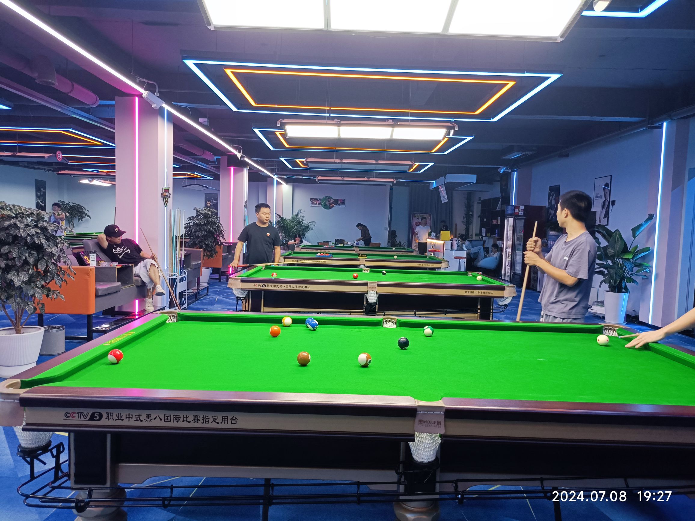 场地封面-辛巴台球俱乐部