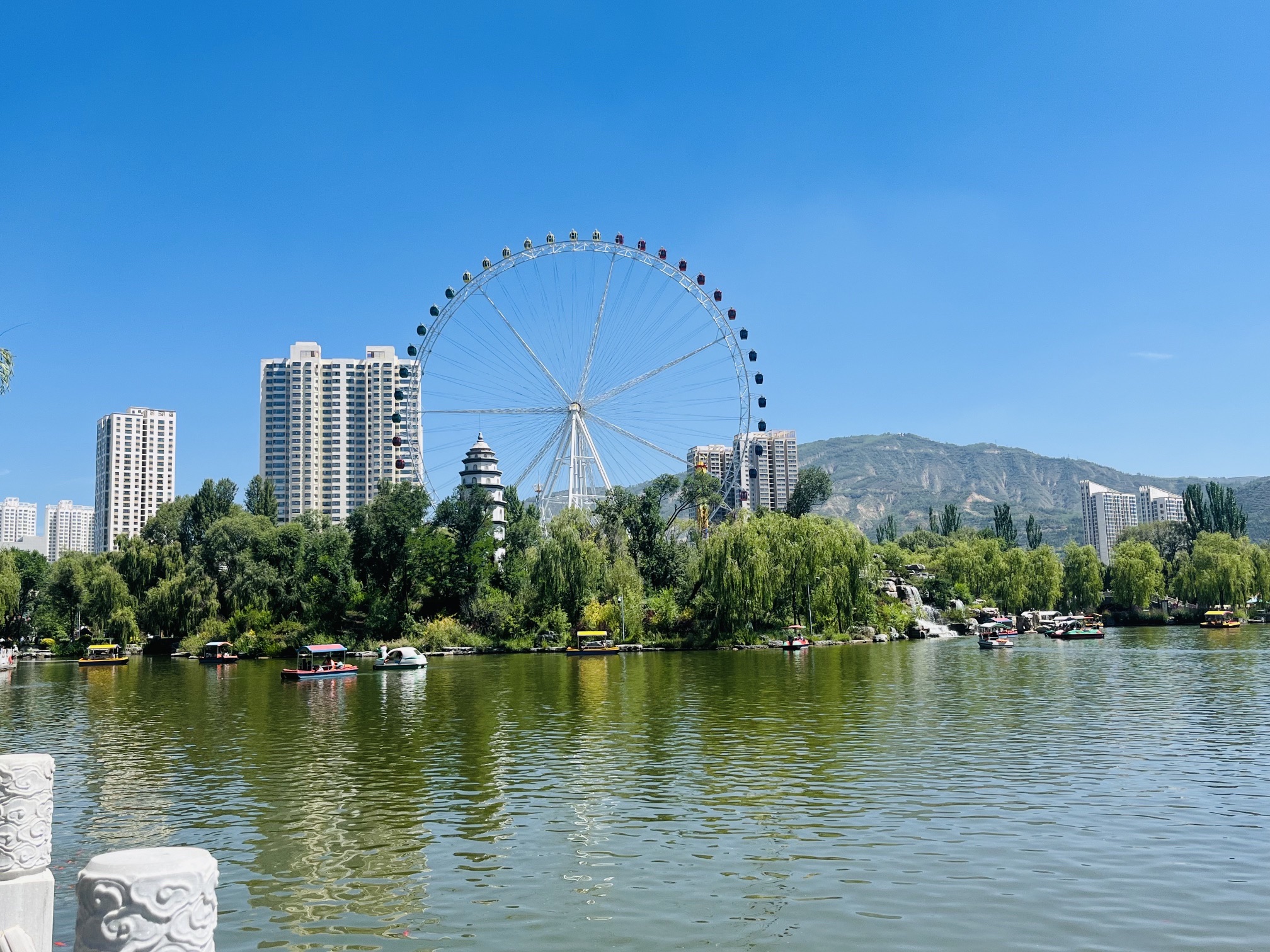 青海西宁市城西区附近的游乐场有哪些？