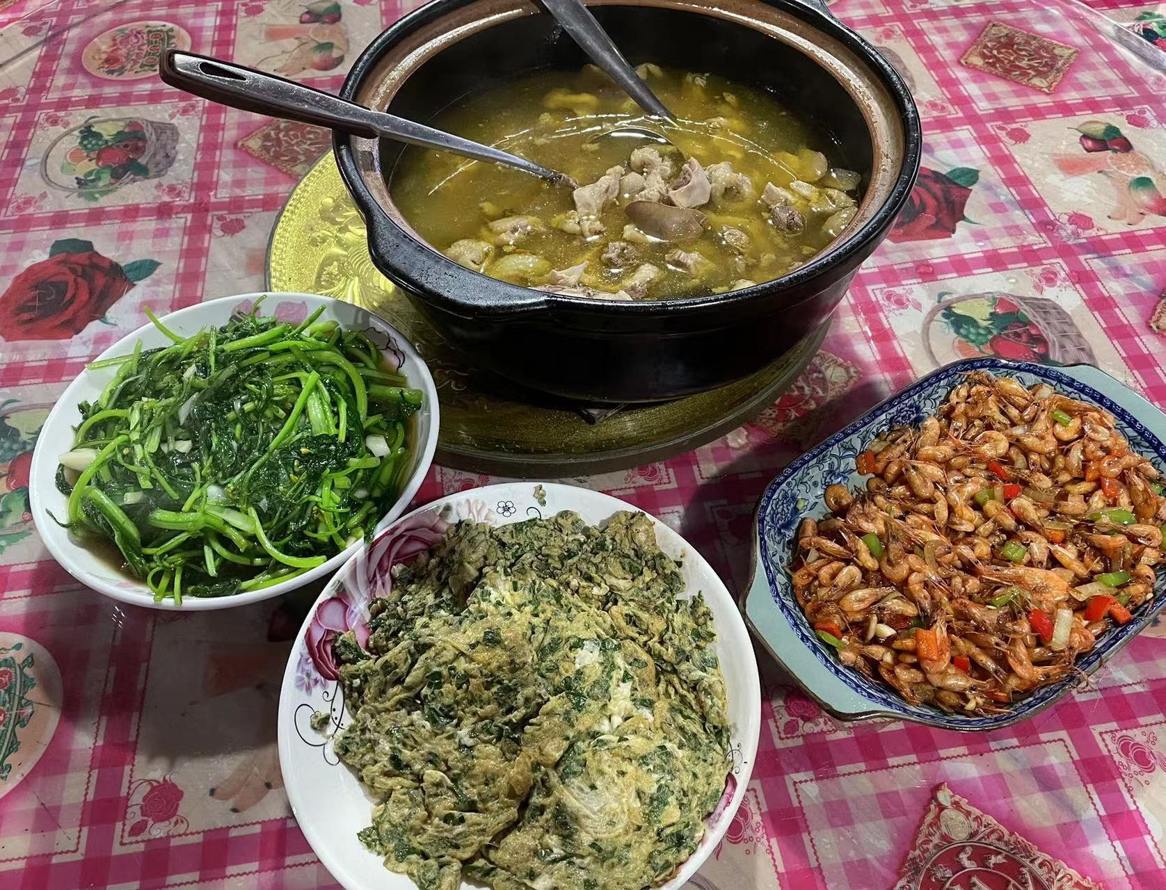 友哥农家小炒饭店