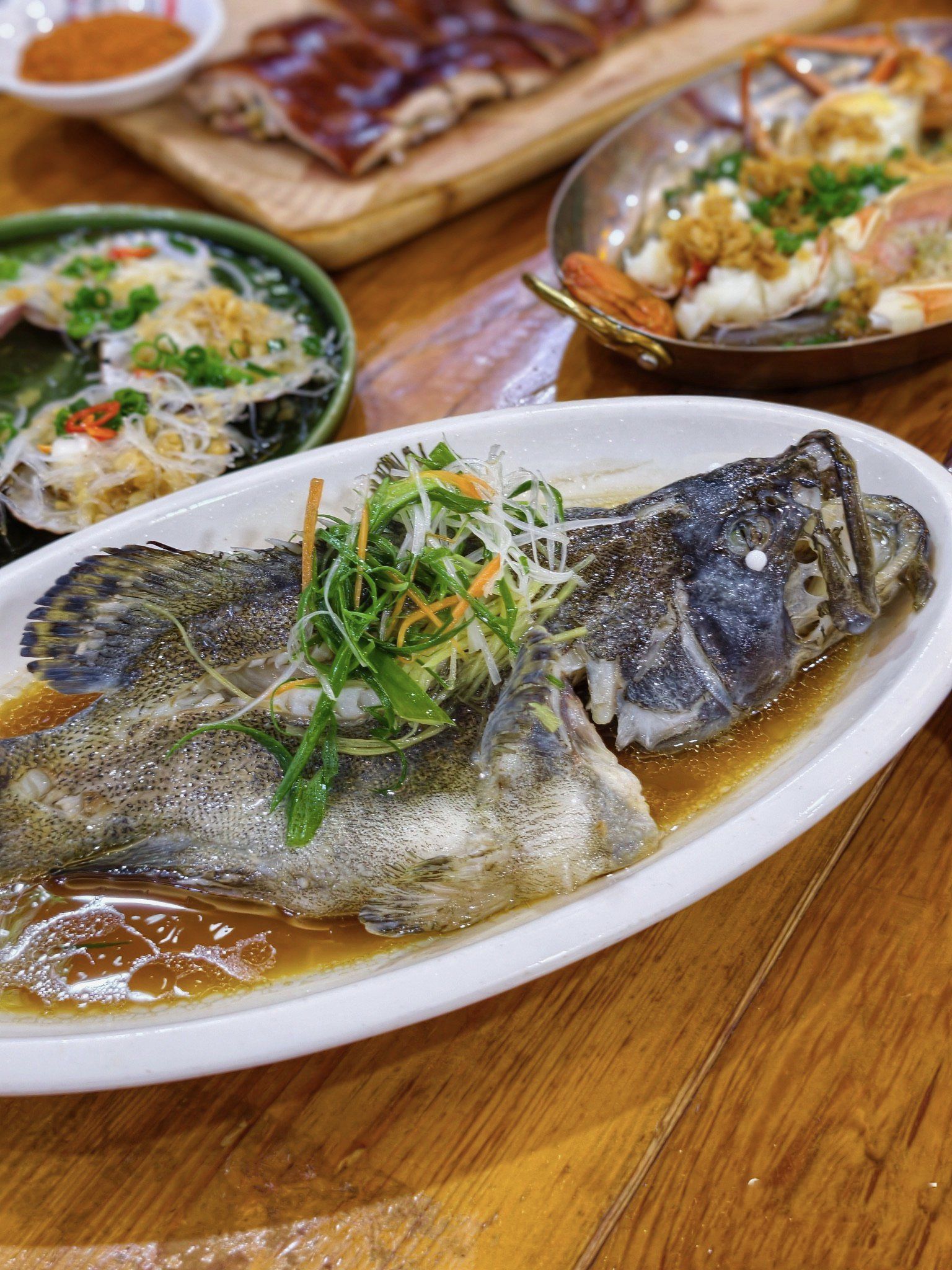 万宁人家海鲜·烤乳猪店