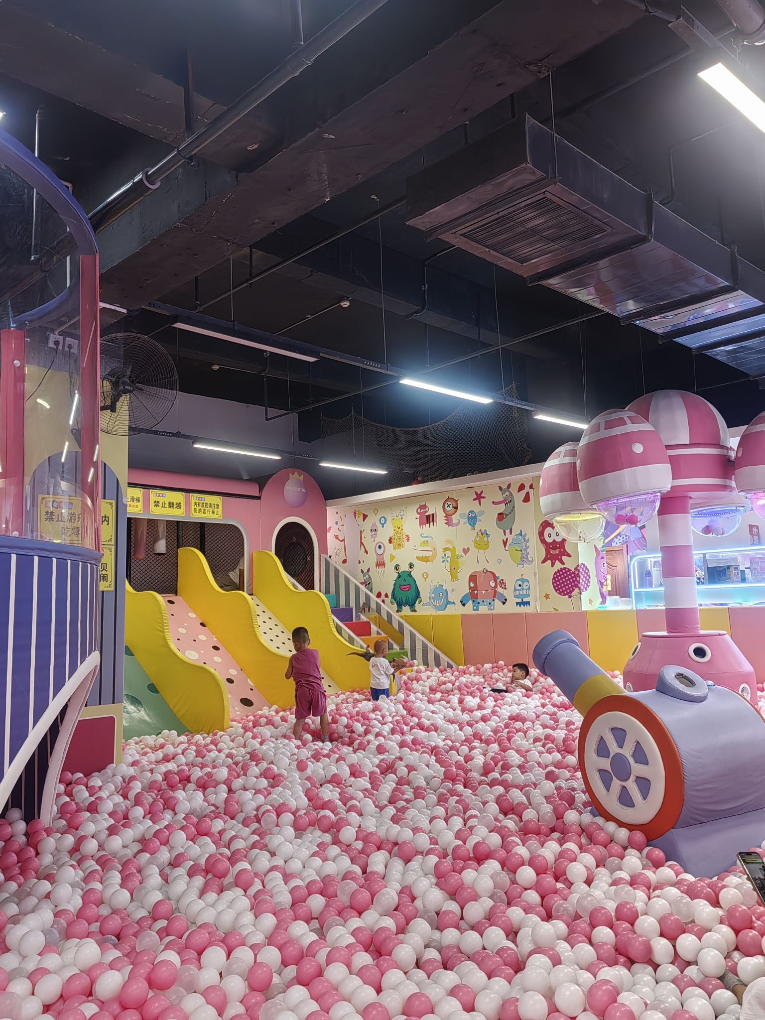 场地封面-开州小顽家游乐园(平桥金科店)