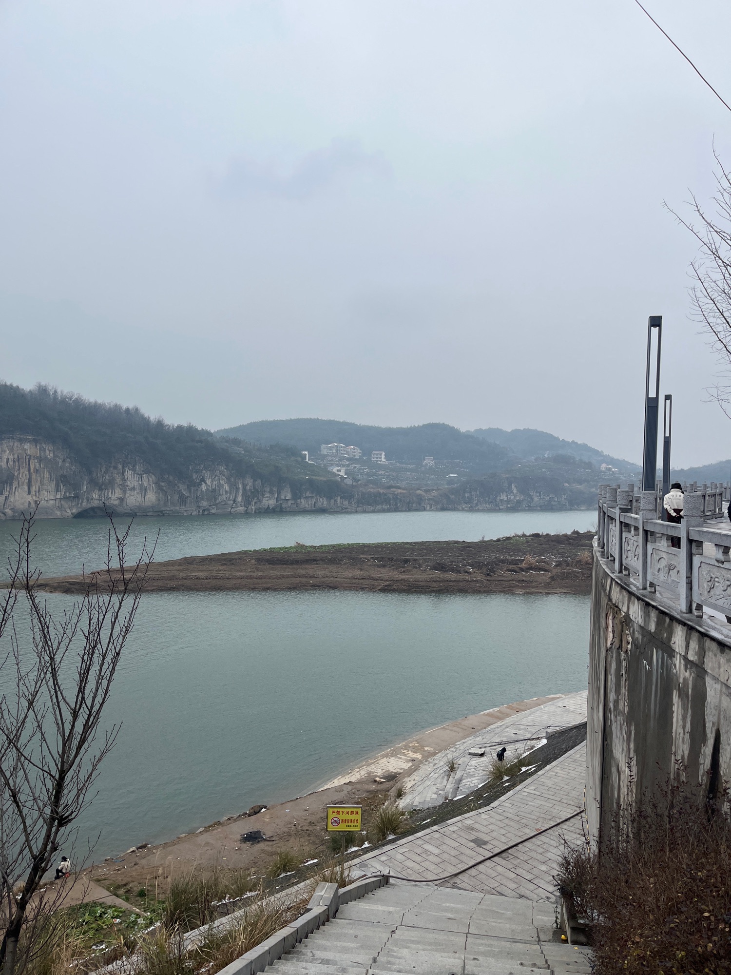屈原广场旅行图片 1