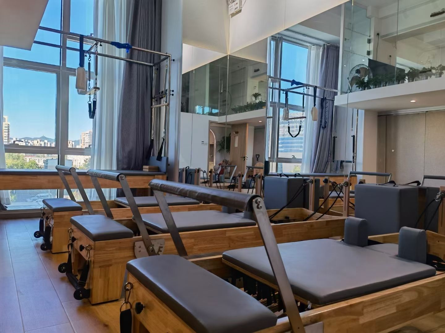 场地封面-伽舞·凭海听风瑜伽普拉提(石景山旗舰店)