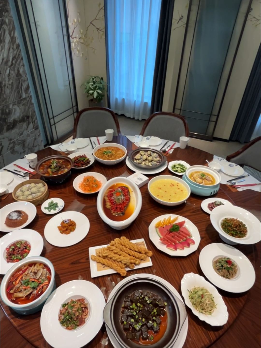 鹿鼎轩中餐厅内部环境