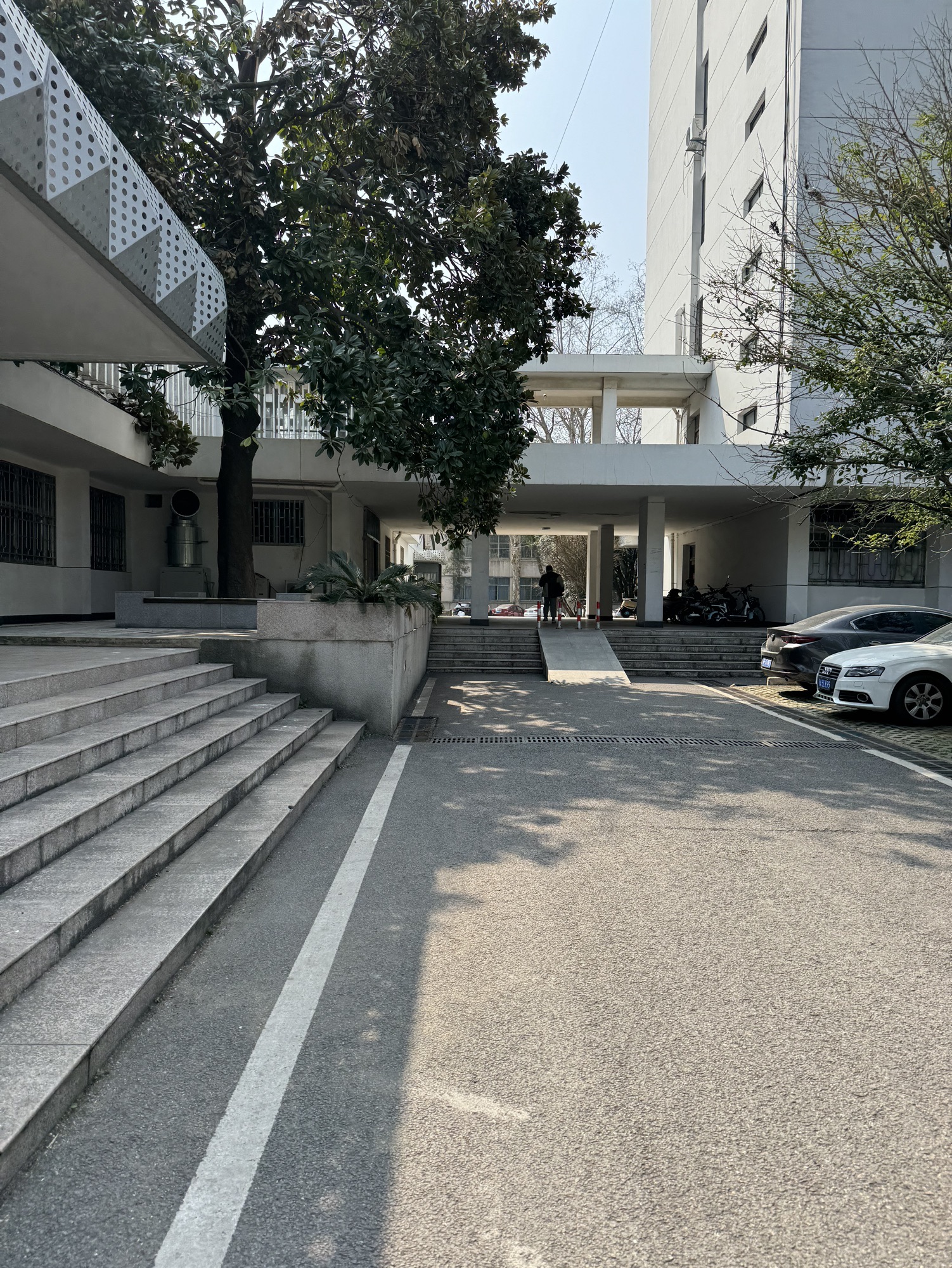 武汉工程大学武昌校区机械学院