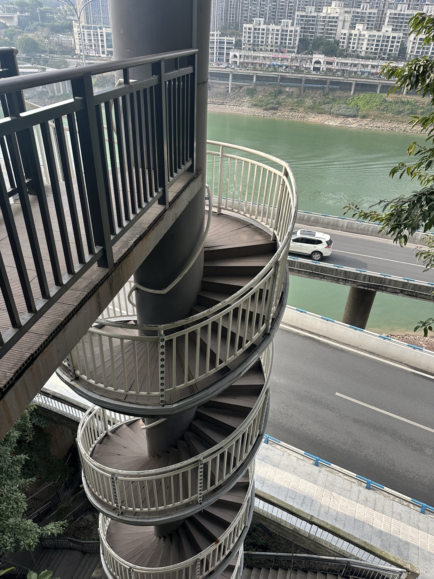 曾家岩临崖步道旅行图片 2