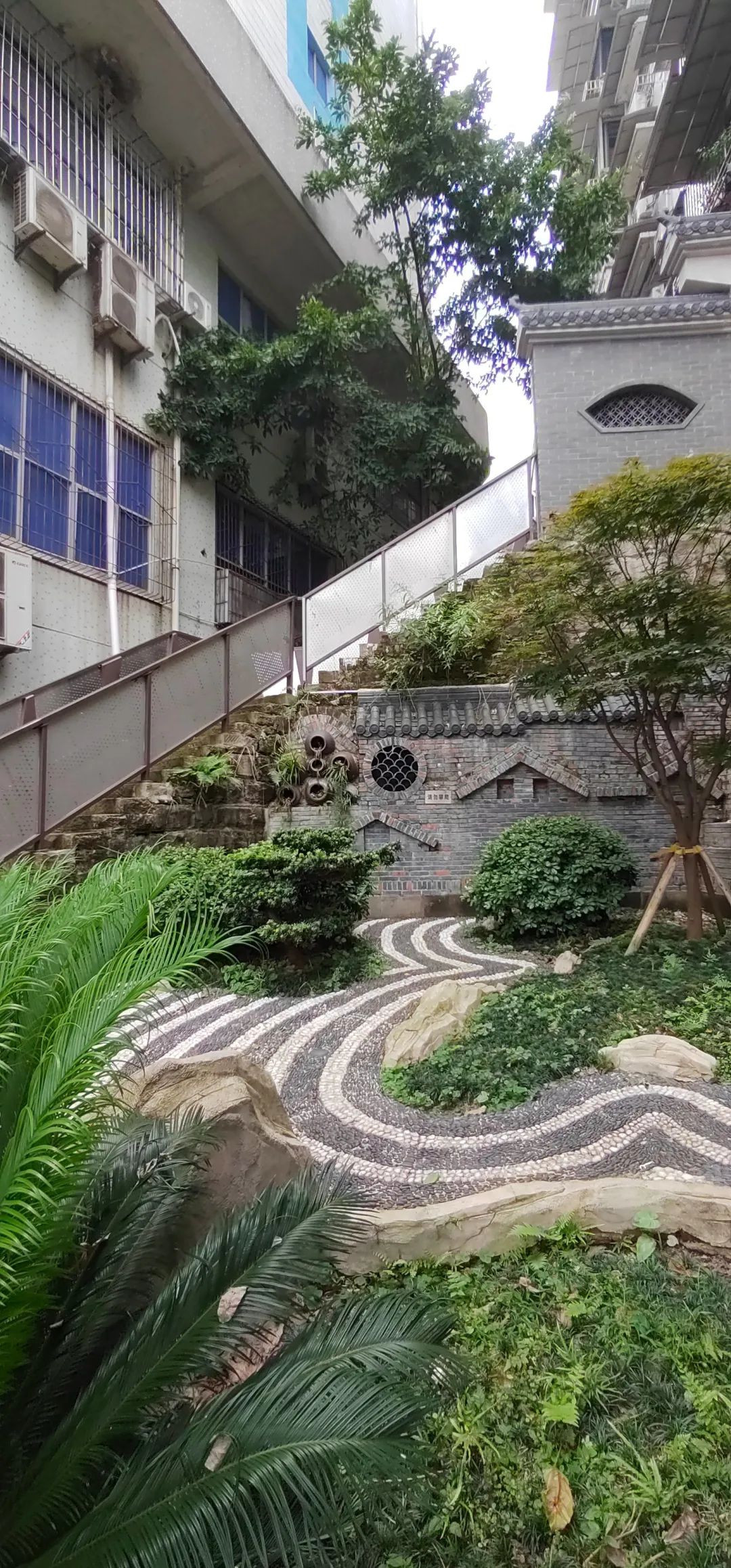 曾家岩临崖步道旅行图片 2