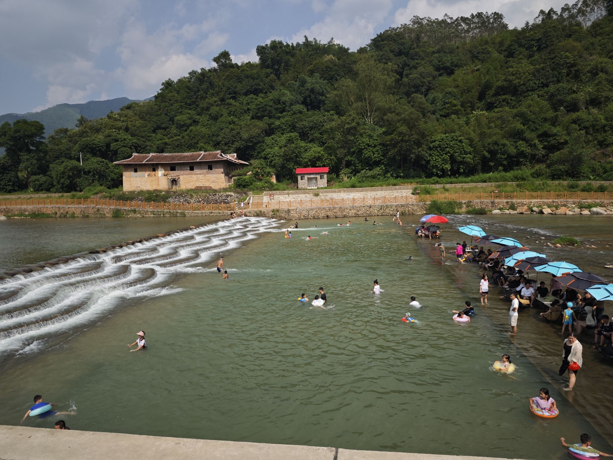 内枋龍弼宫公园旅行图片 3