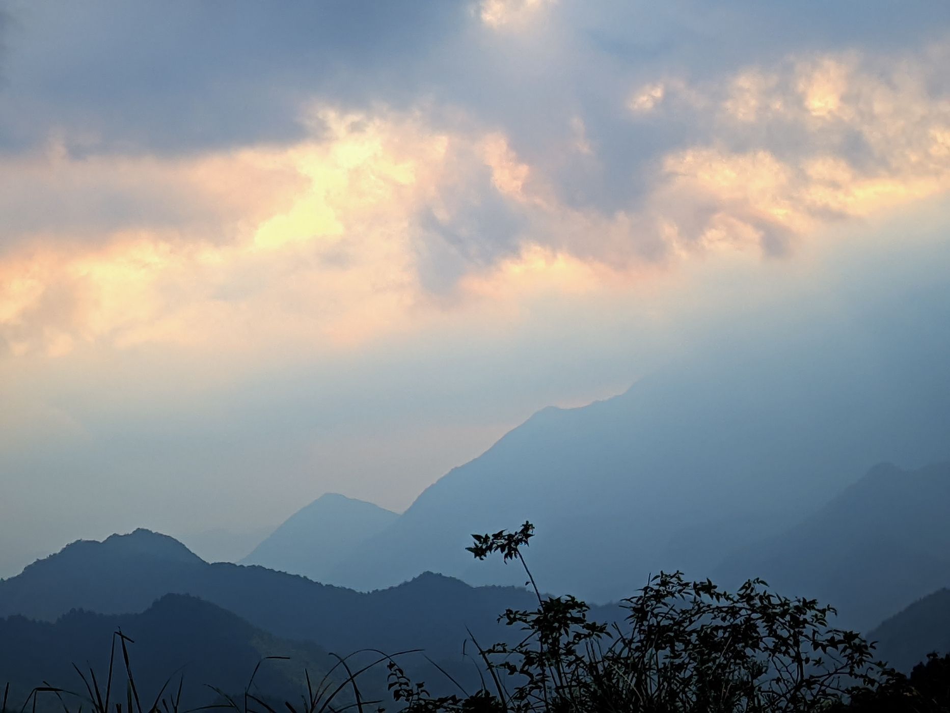 云雾天宫景区旅行图片 2
