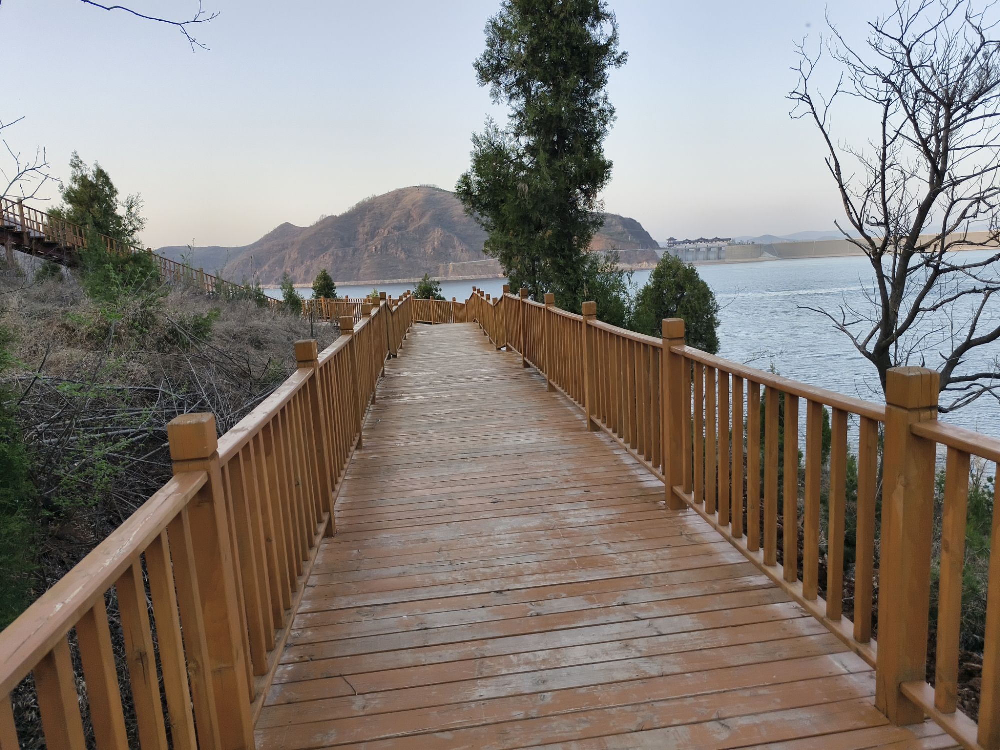 前坪水库栈道旅行图片 2