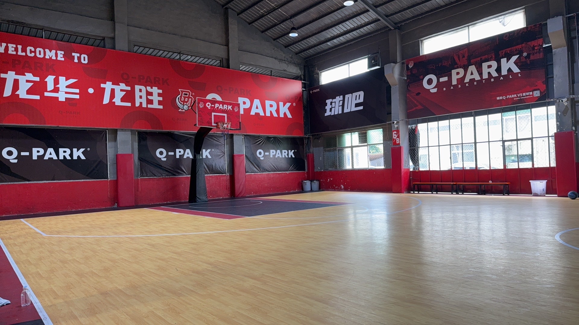 场地封面-龙胜Q-PARK篮球馆