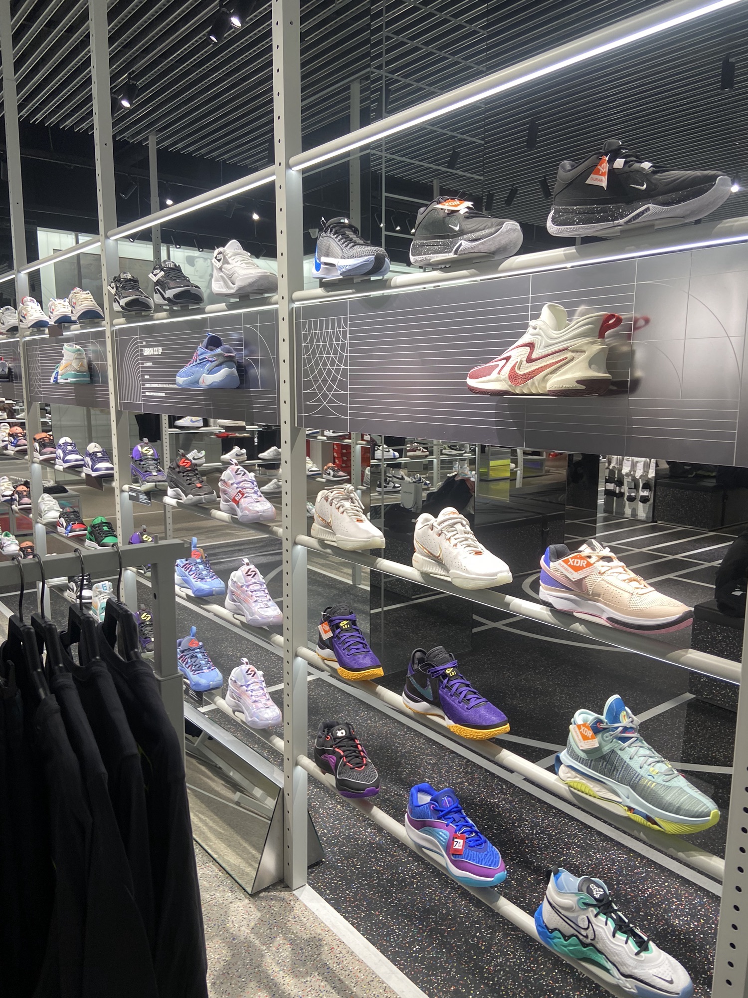 耐克Nike(承德万达广场店)
