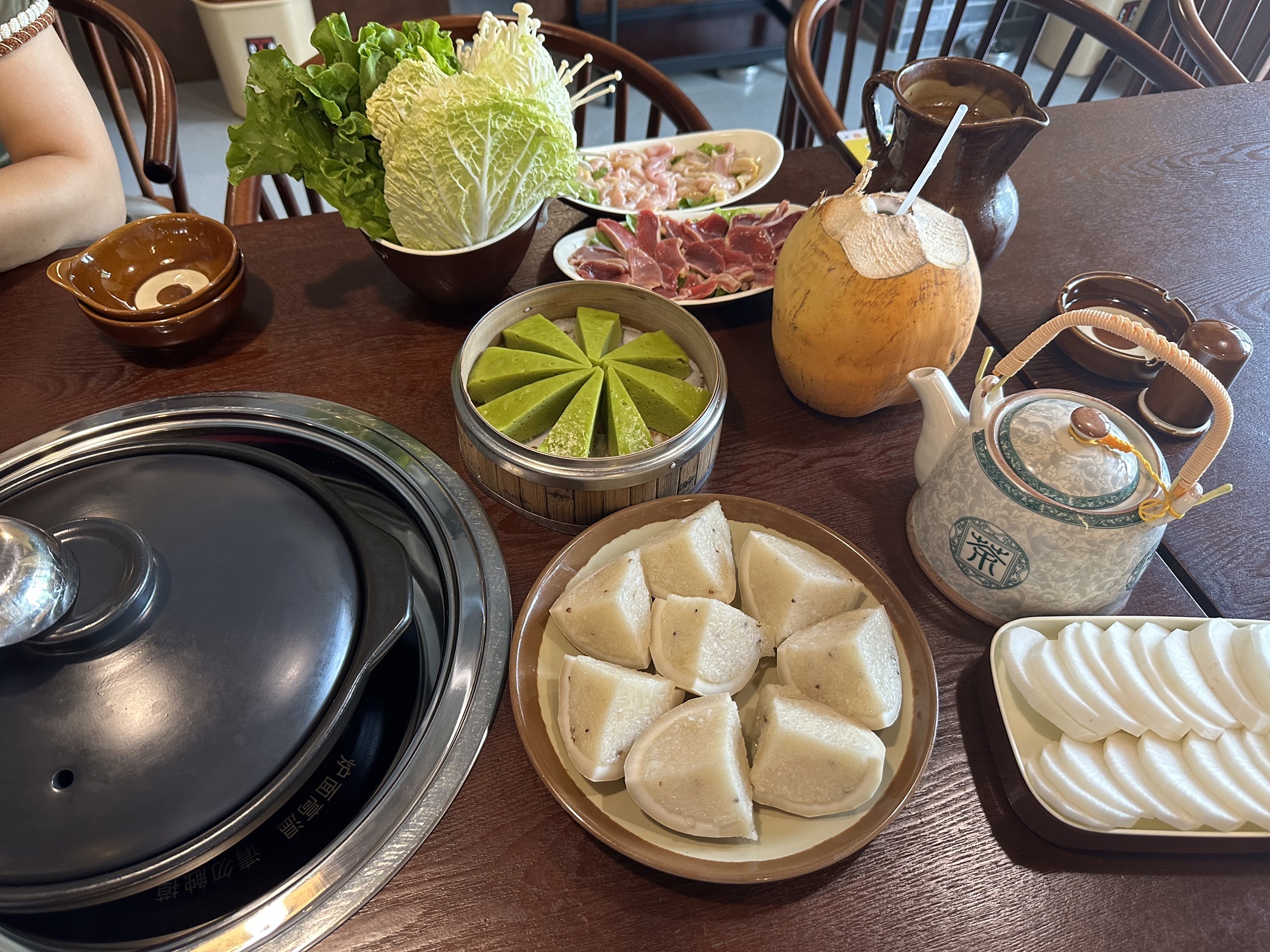 老琼州枫木香草鸭(神州半岛店)
