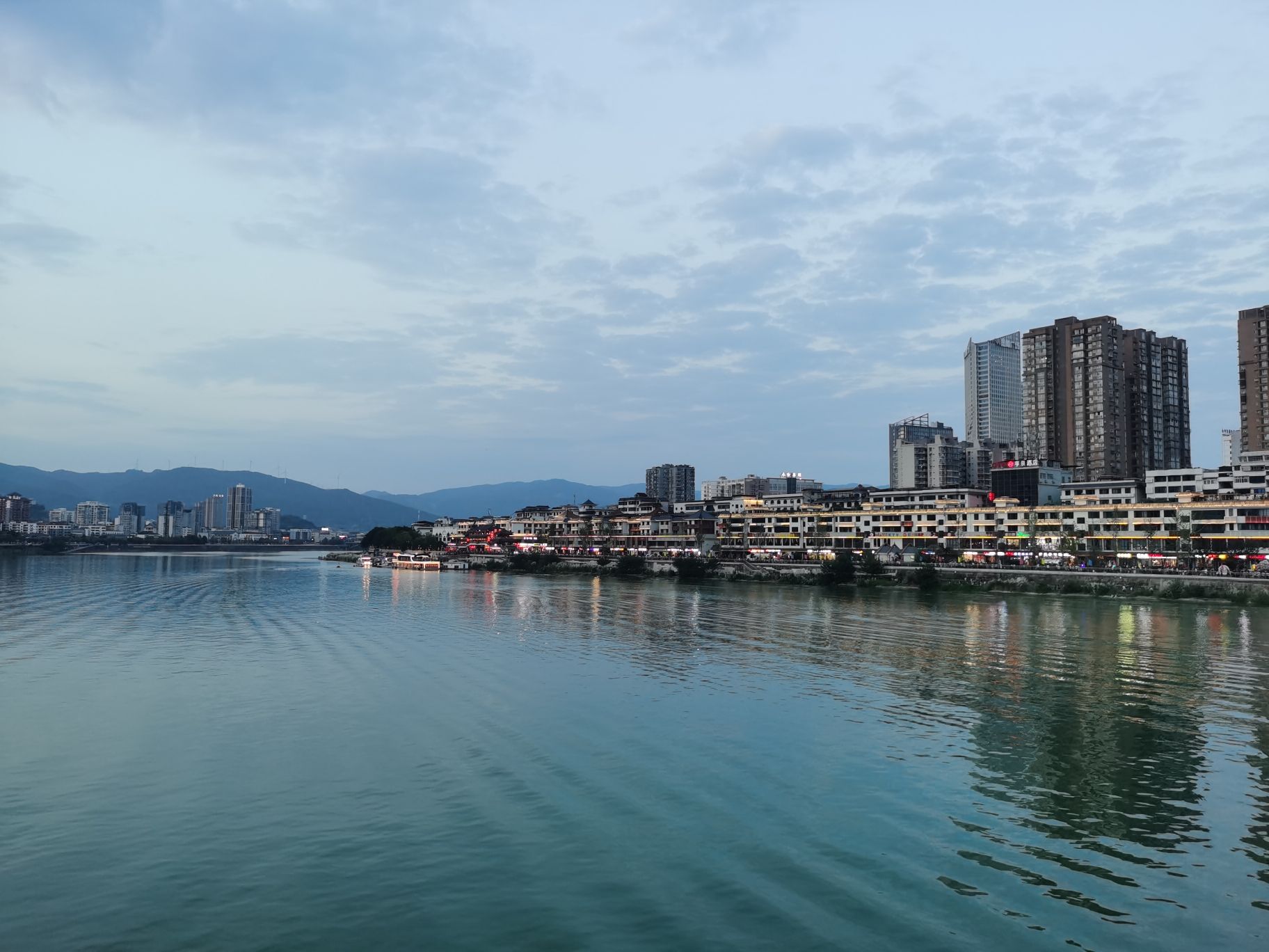 广元铁桥桥头公园旅行图片 3