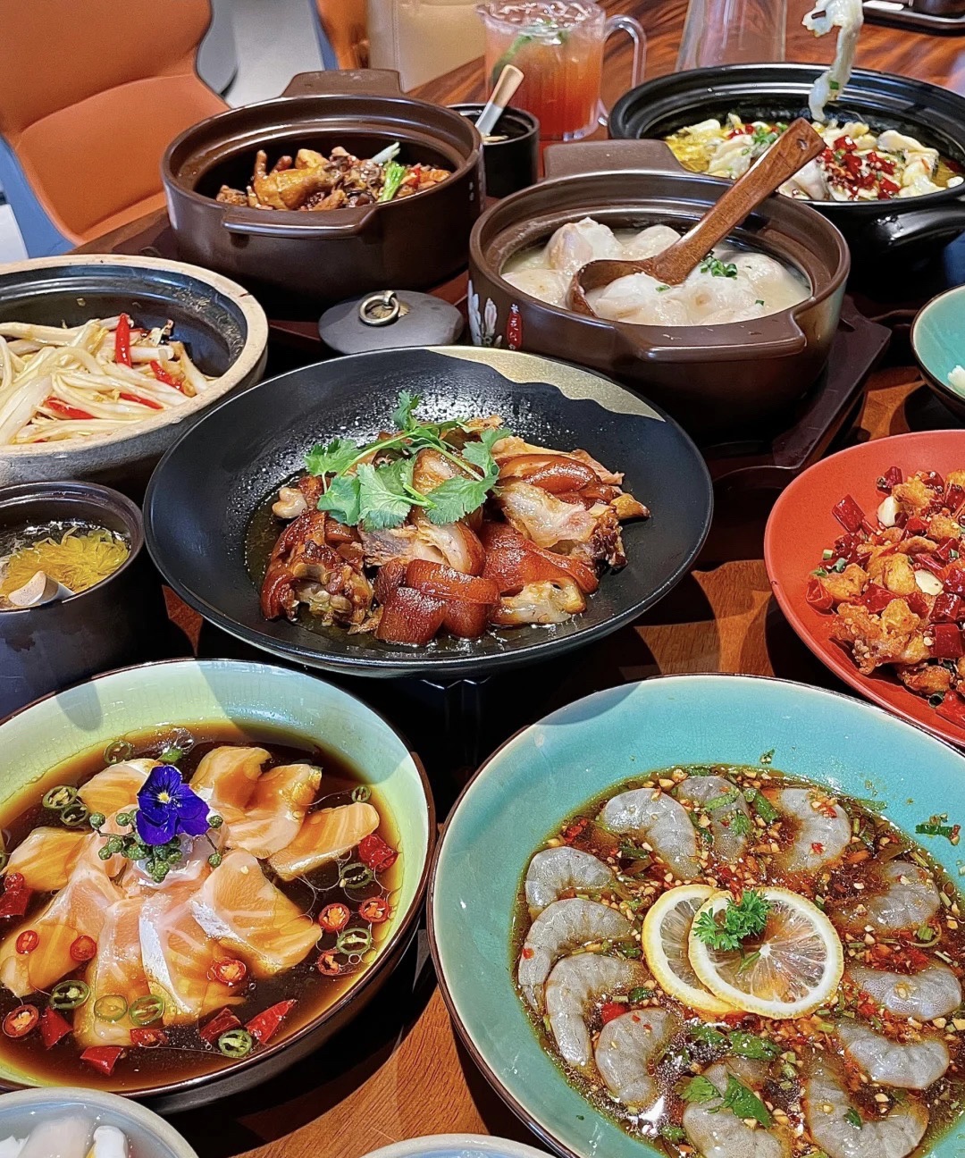 溪溪陶里花园餐厅(恒瑞·第5大道店)