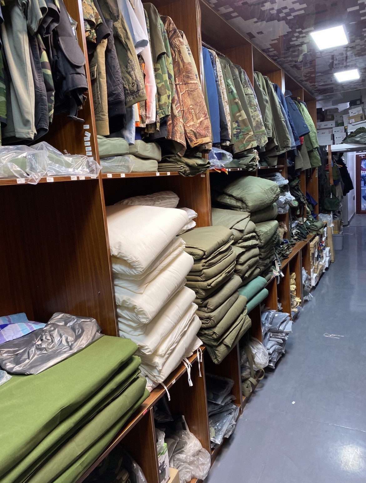 北京际华营地军品户外(红军营东路店)