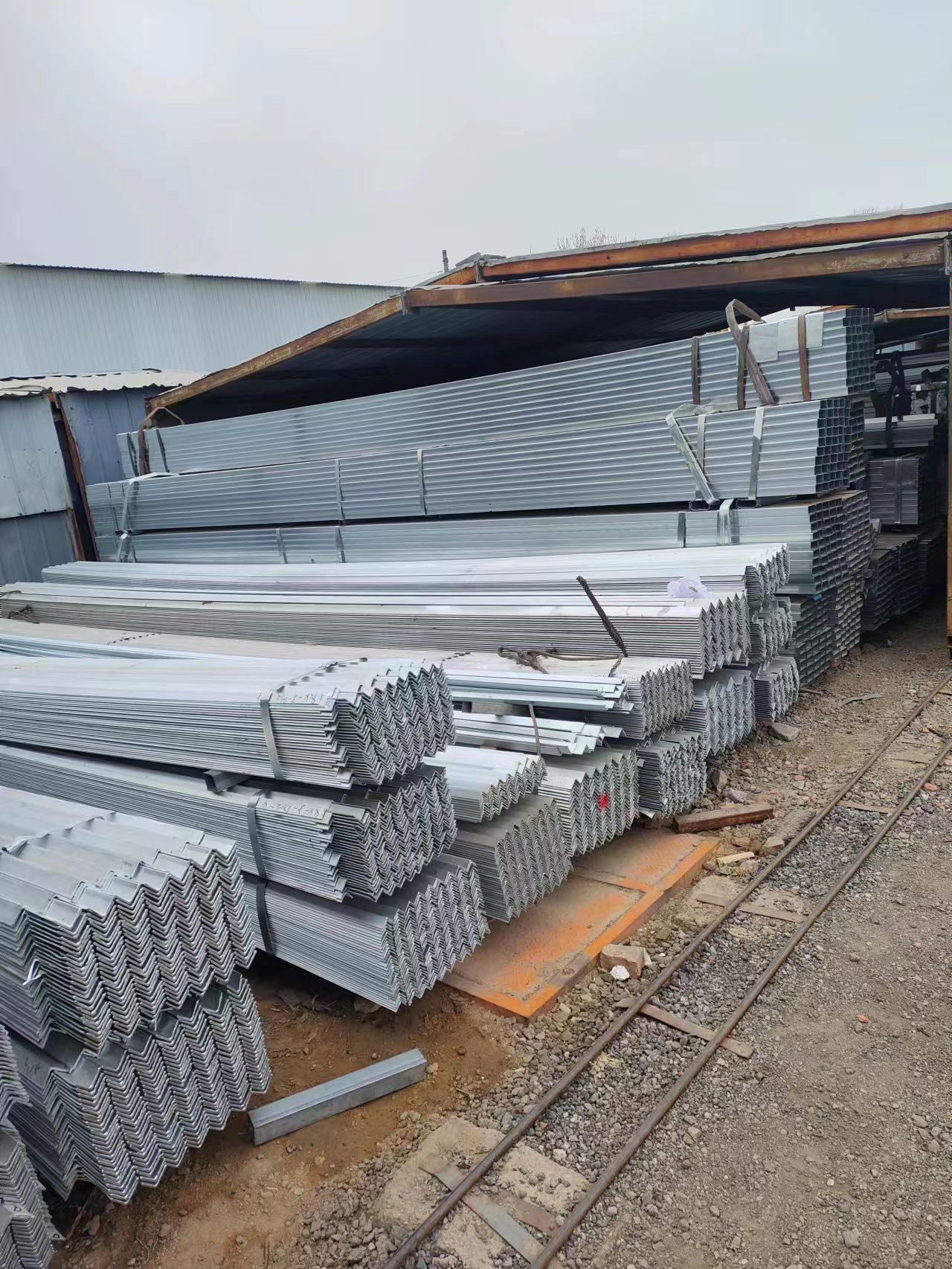 顺达钢材批发电焊加工承接钢结构(邓家窑通达四惠家居建材广场店)