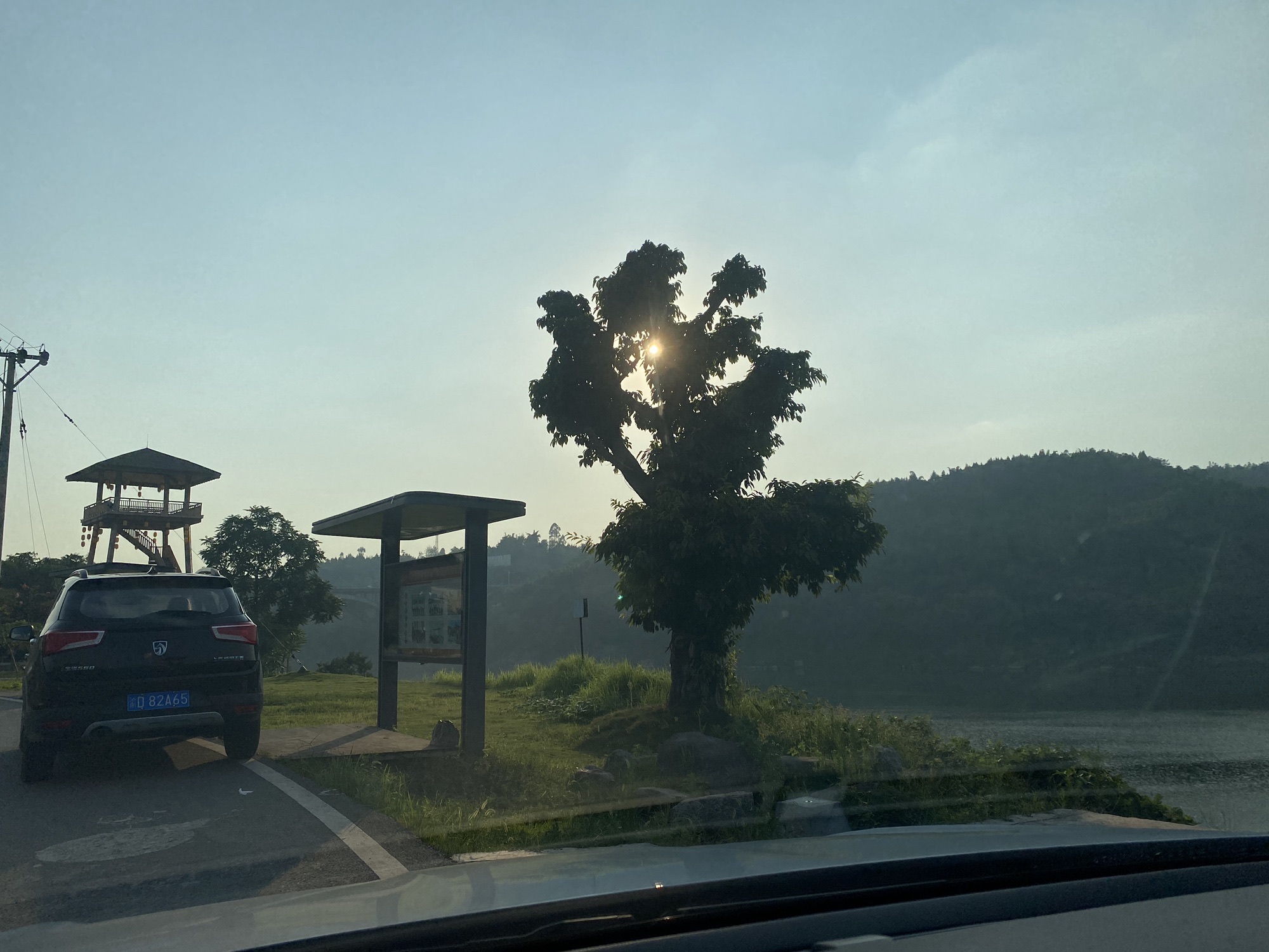 荷月江岸旅行图片 2