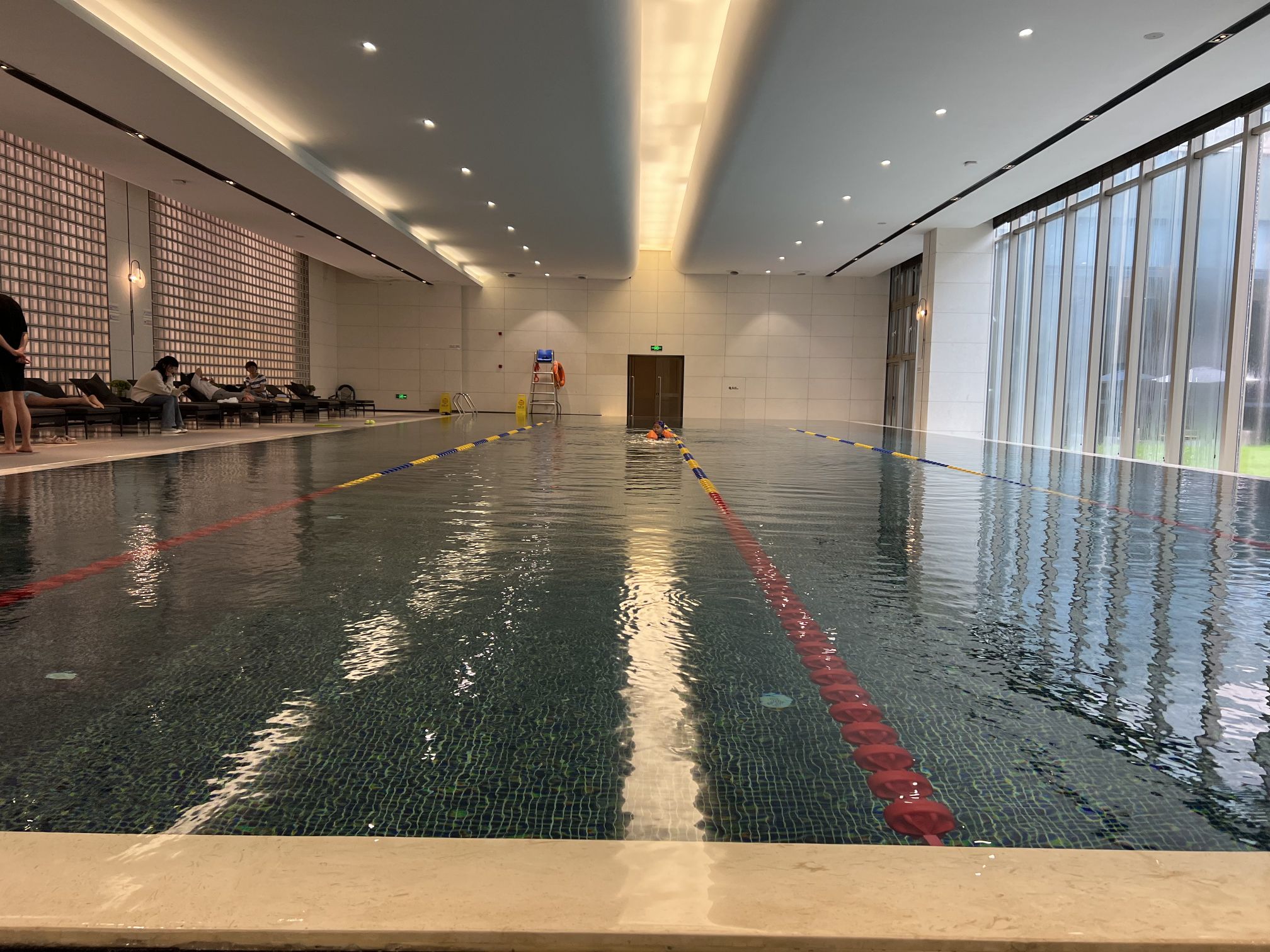 场地封面-皓淼游泳健身