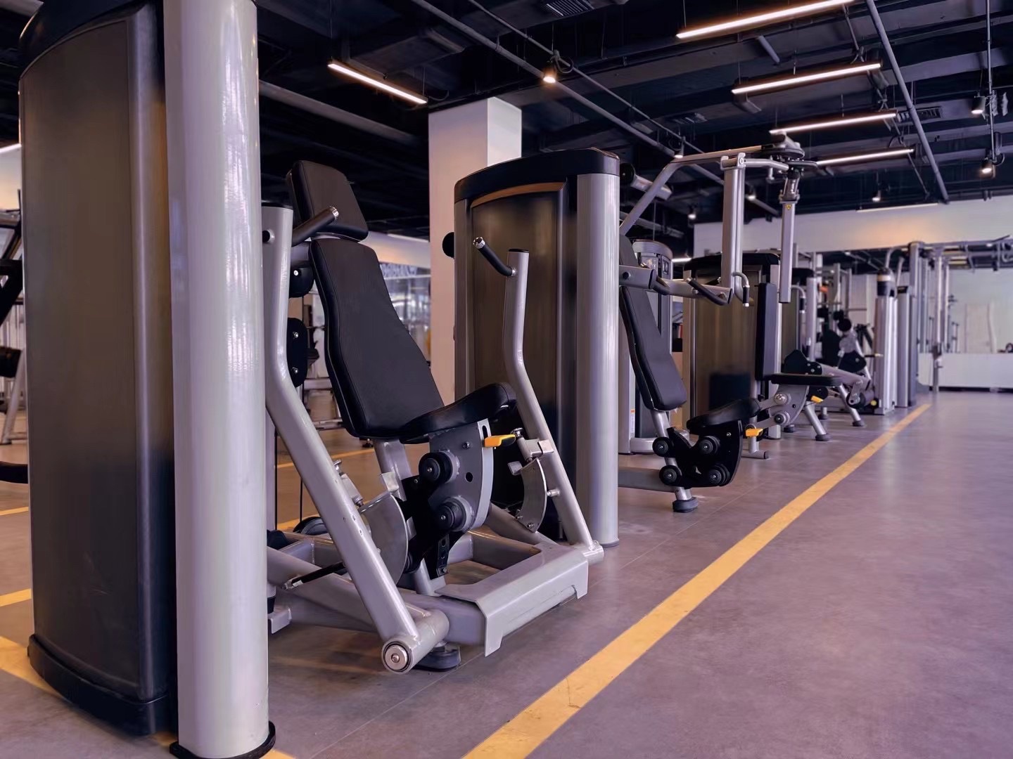 场地封面-伟诺健身(国社店)