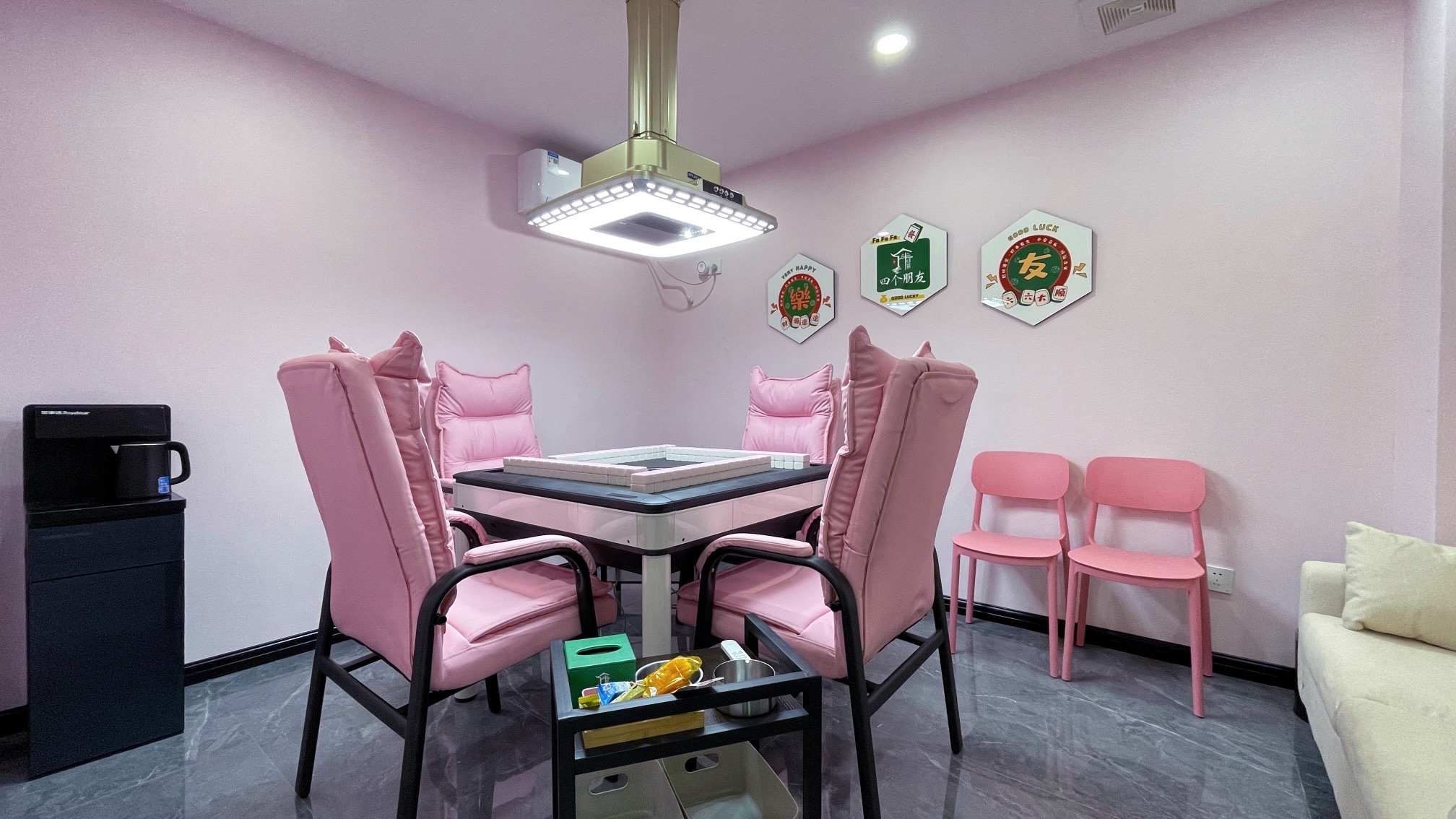 场地封面-四个朋友·自助棋牌(万松园国贸新都店)