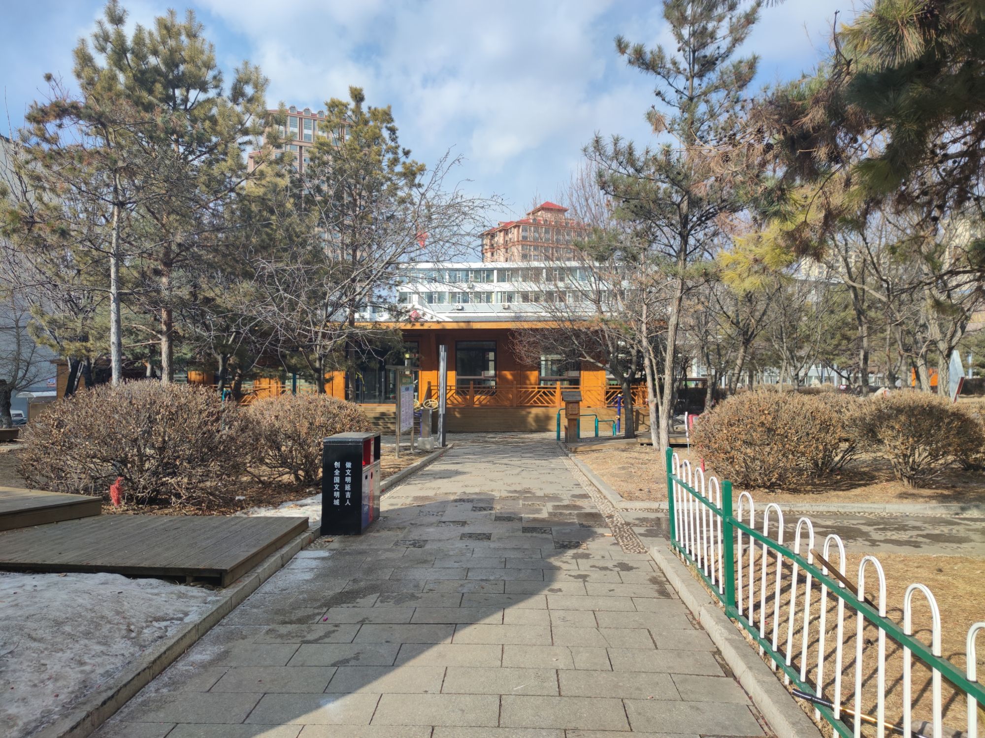 雷锋广场旅行图片 2