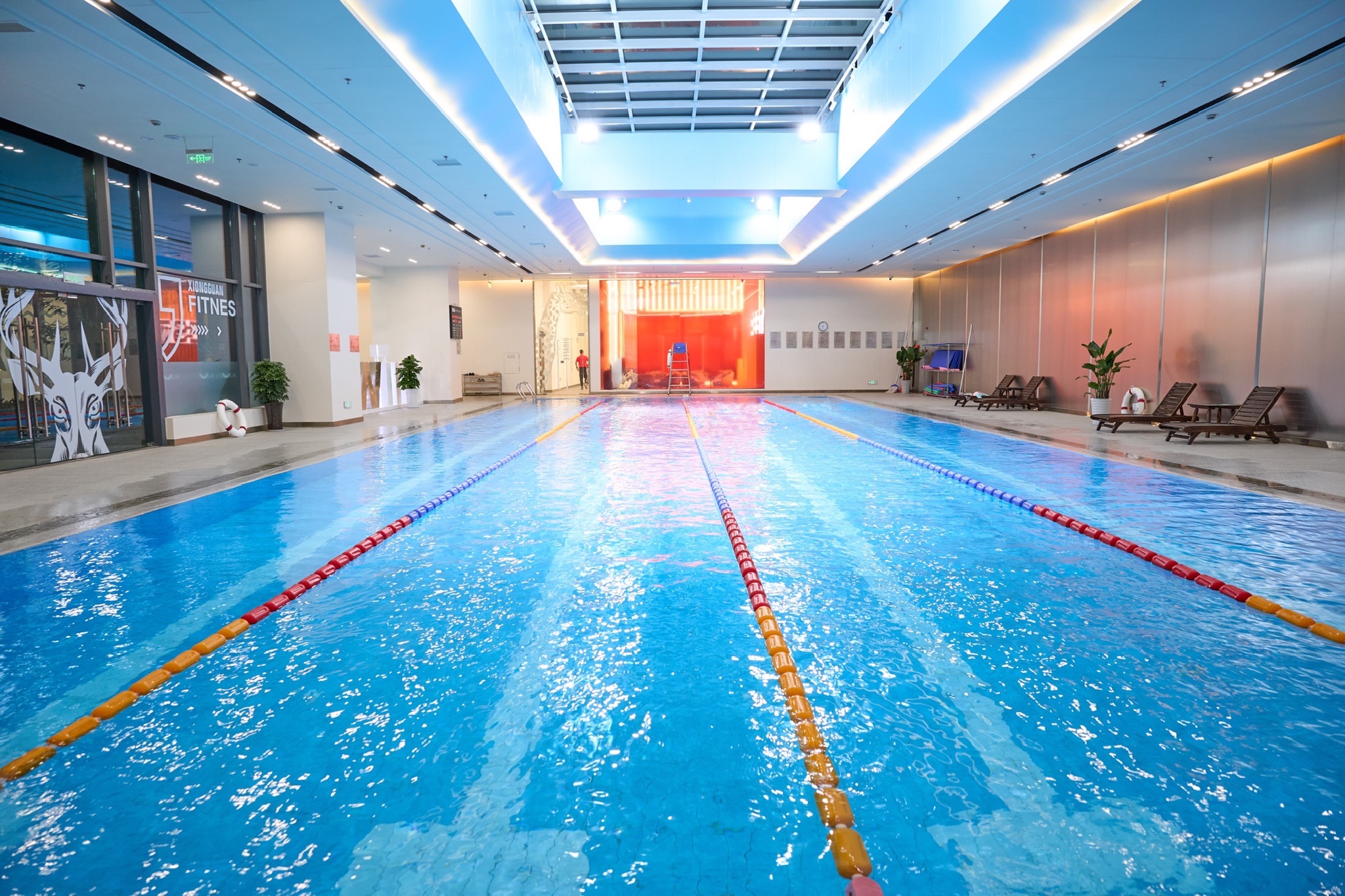 场地封面-雄冠健身(恒温游泳馆)