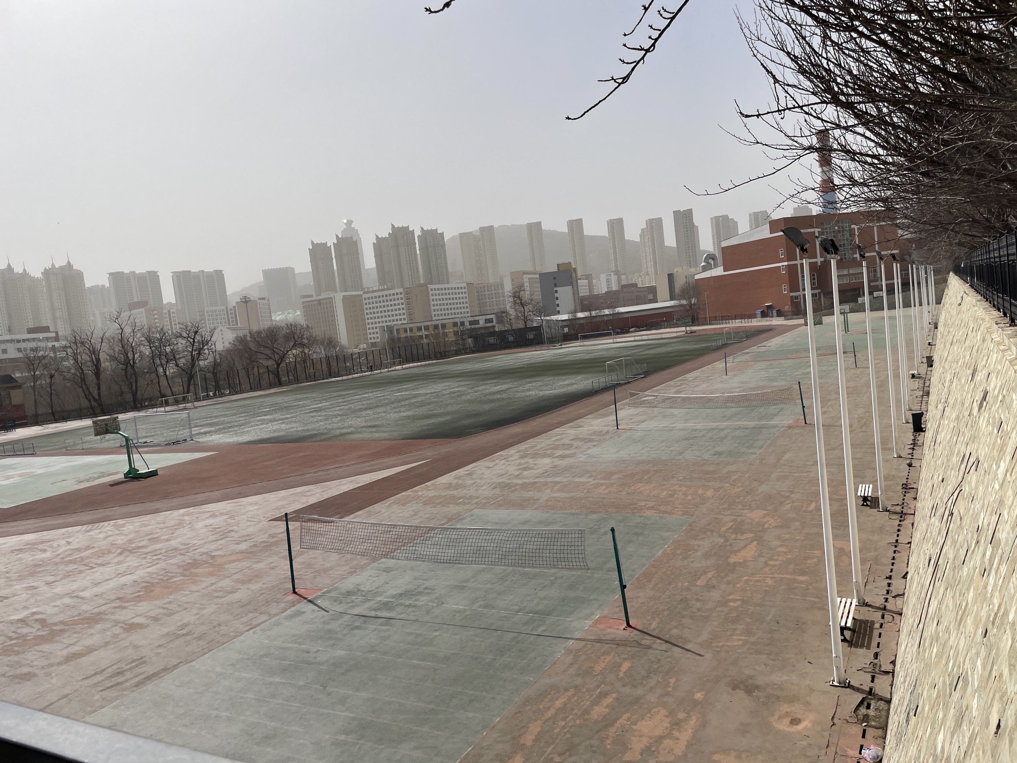 大连海事大学东山体育场