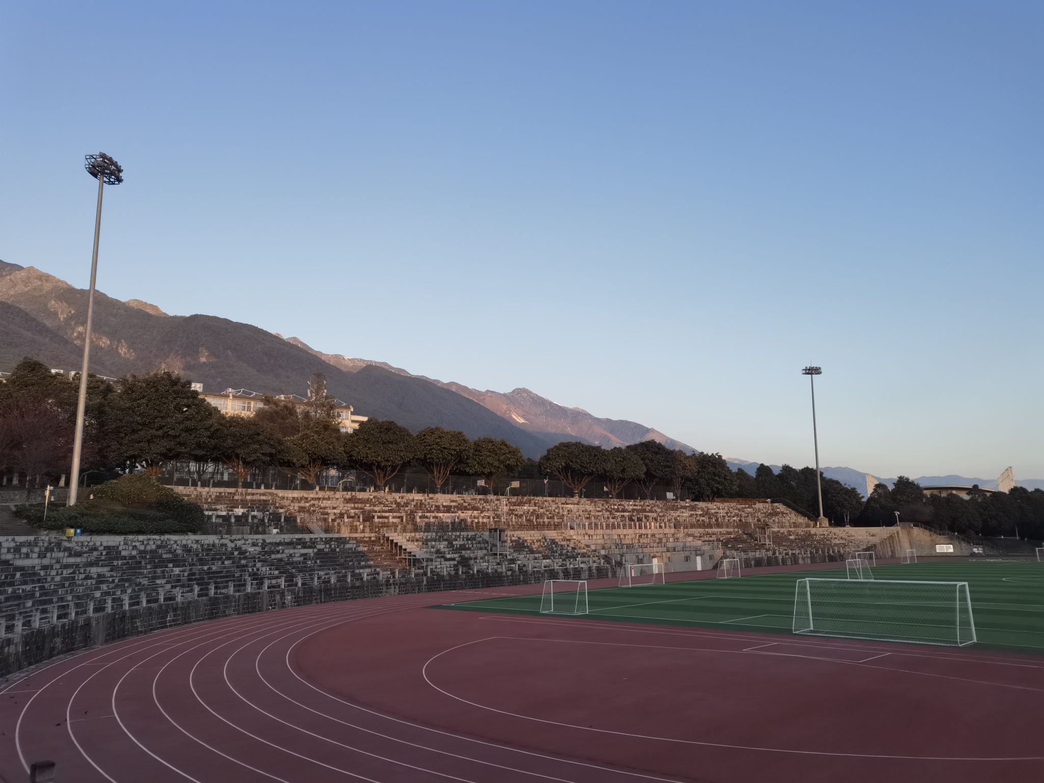 大理大学古城校区南运动场