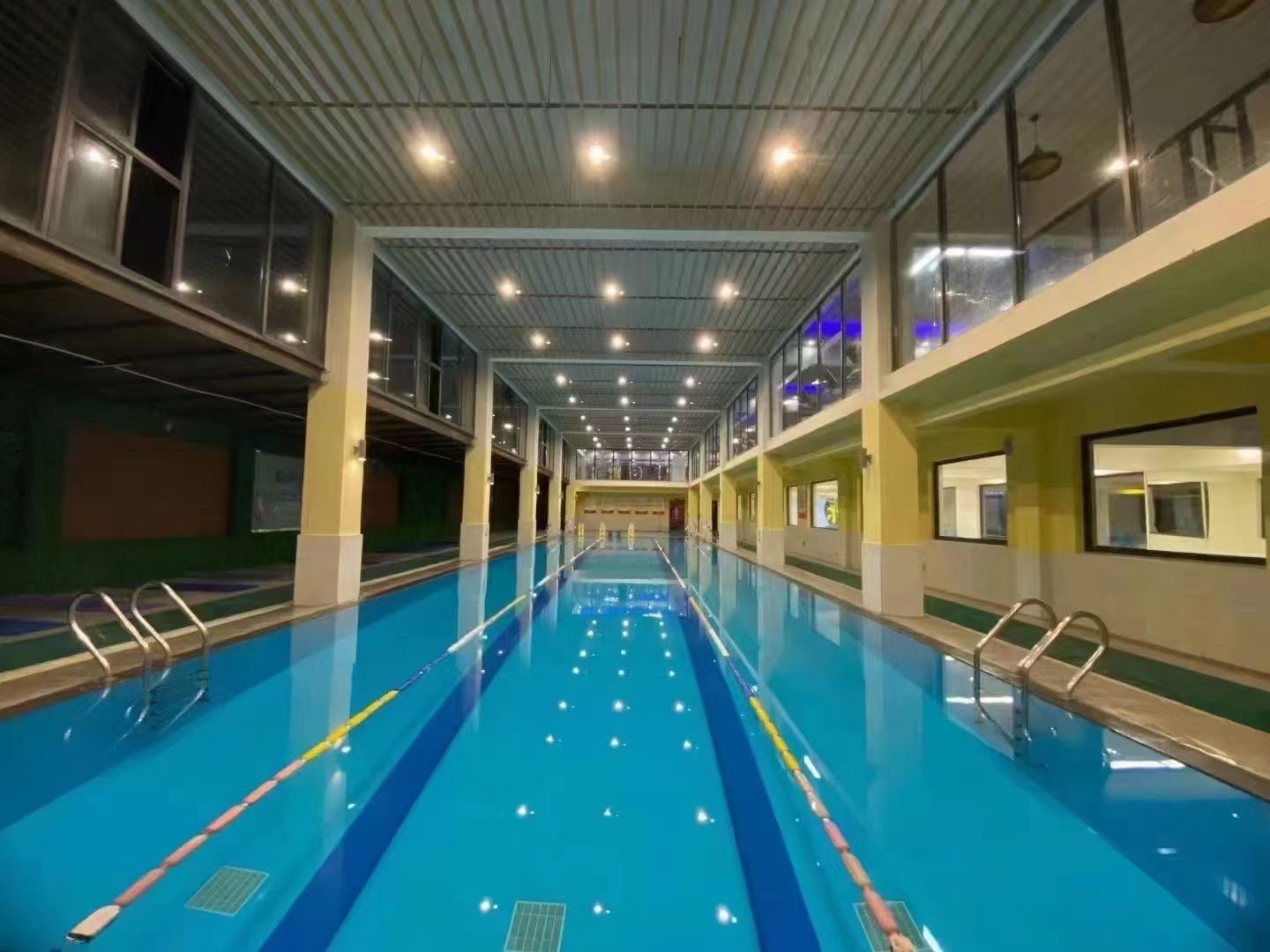 场地封面-四川体适能健身游泳运动中心