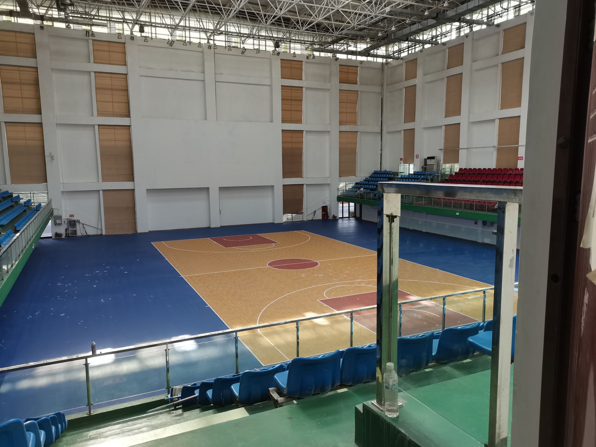 新乡医学院体育馆