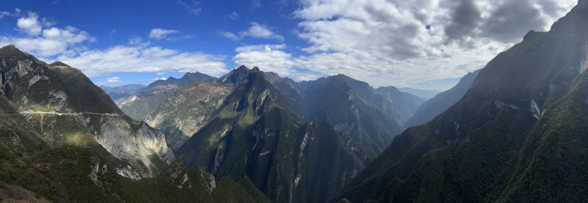 兰英大峡谷观景台旅行图片 3