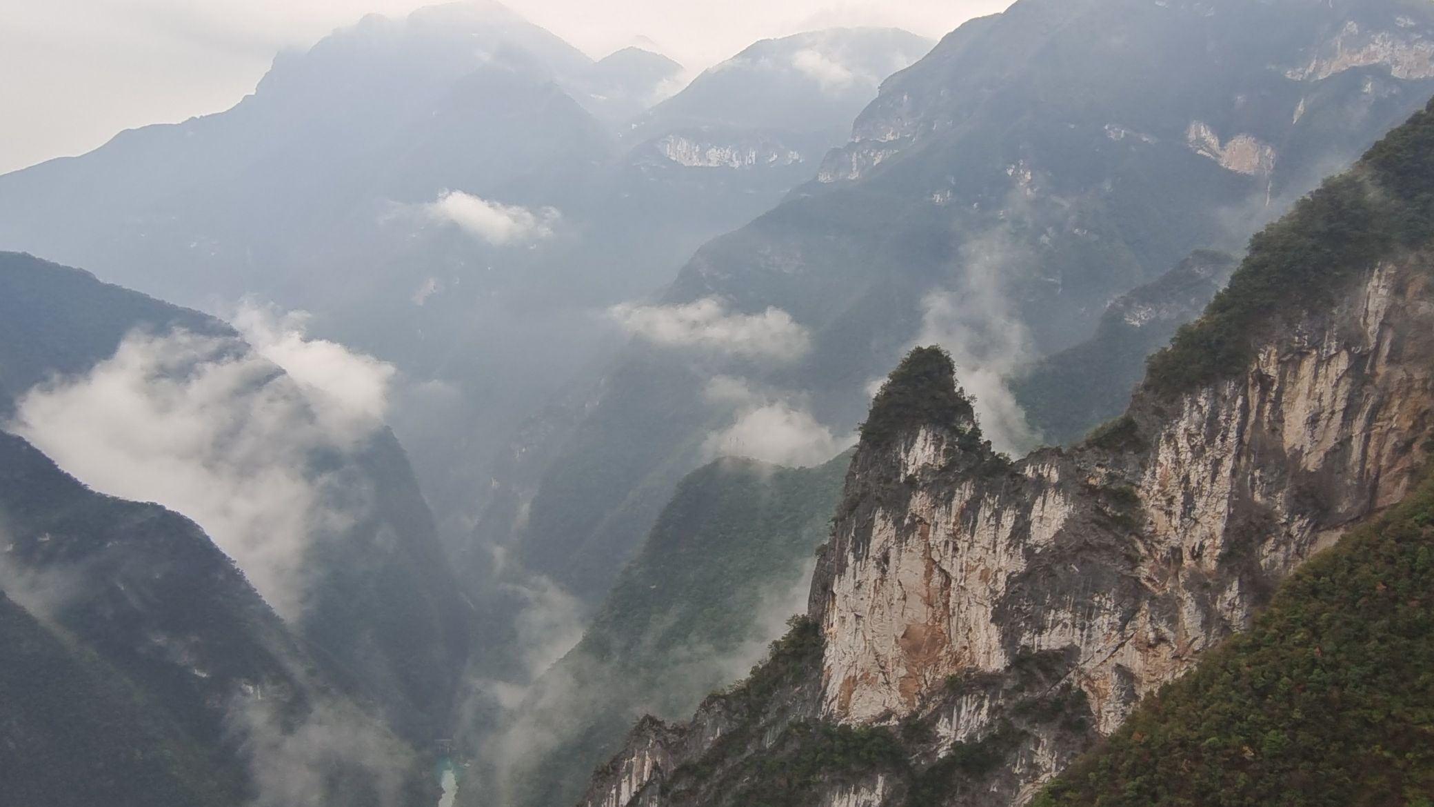 兰英大峡谷观景台旅行图片 1