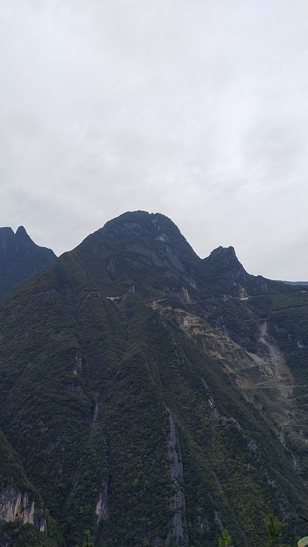 兰英大峡谷观景台旅行图片 3