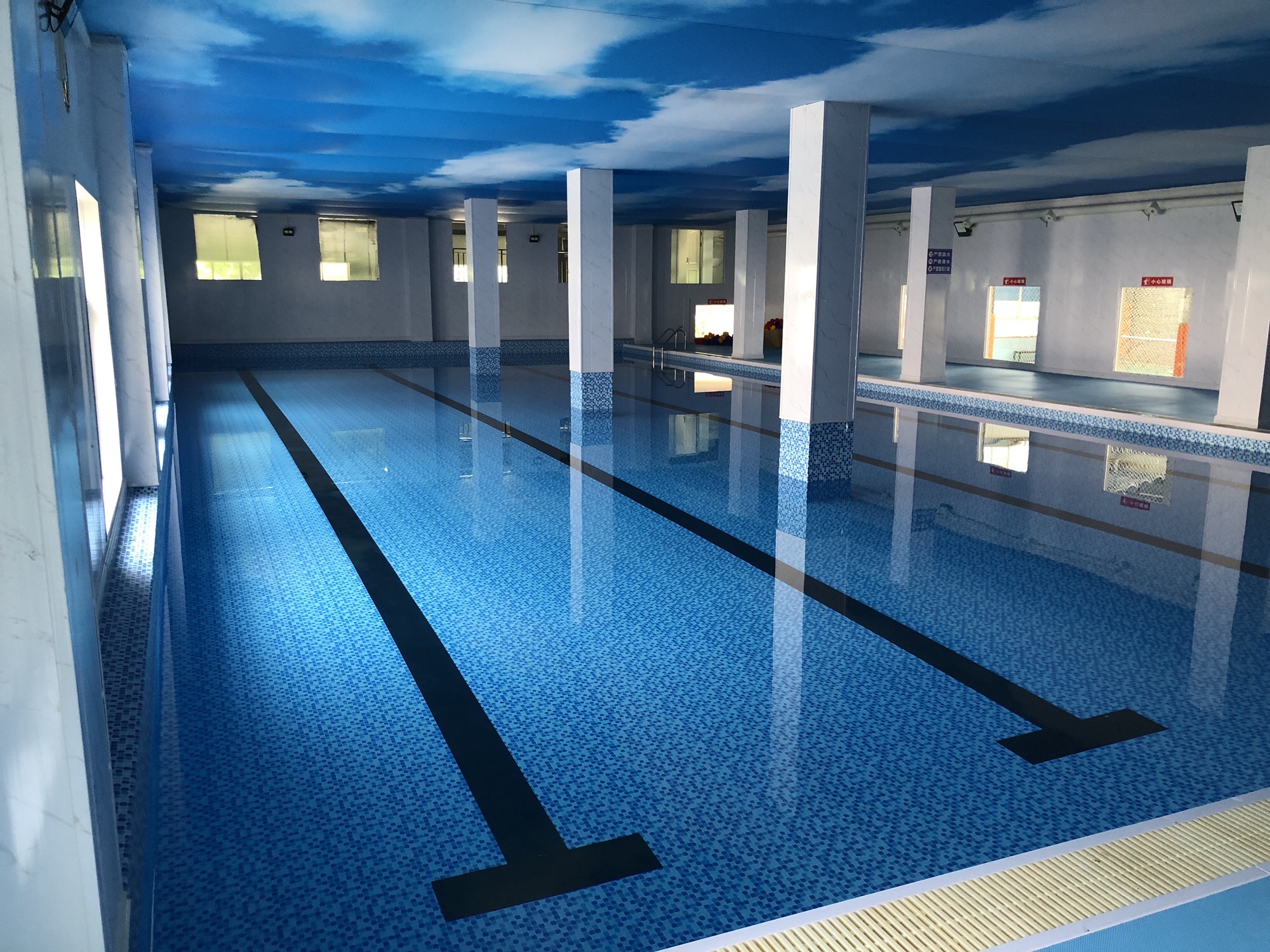 场地封面-伯安博恒温游泳馆(暂停营业)