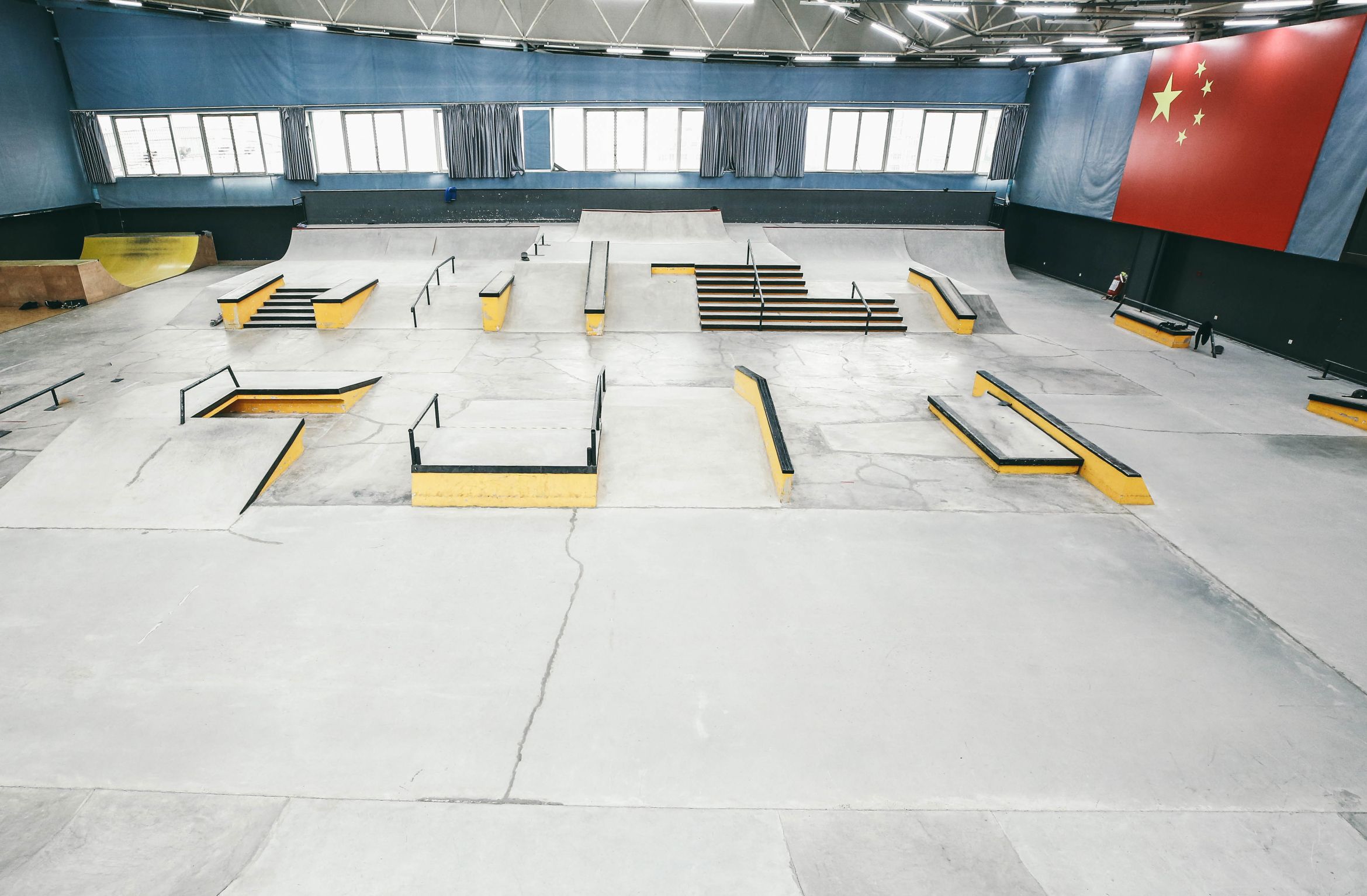 场地封面-滑天下滑板俱乐部