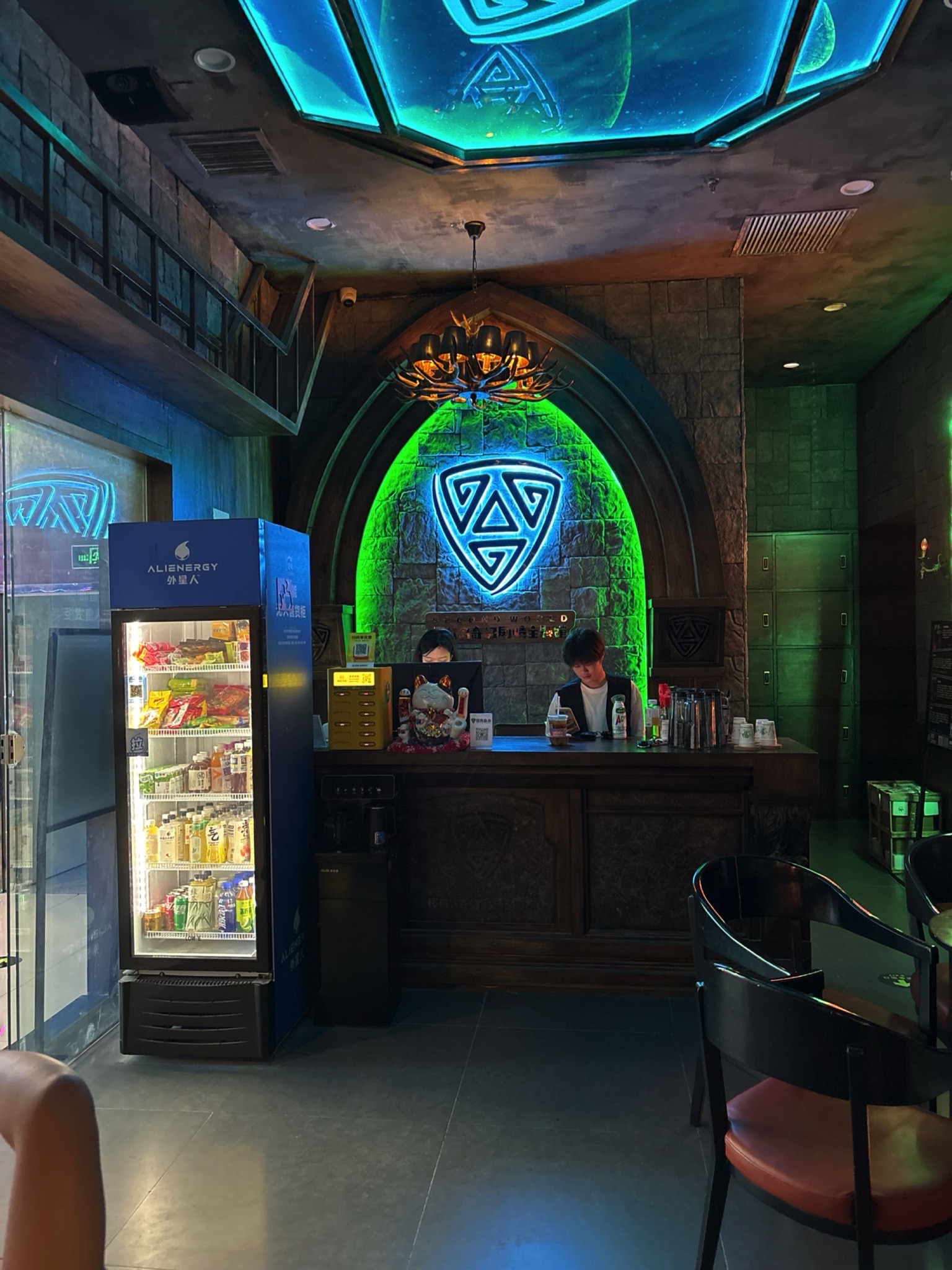 场地封面-屋有岛奇幻剧情主题馆(春熙路店)